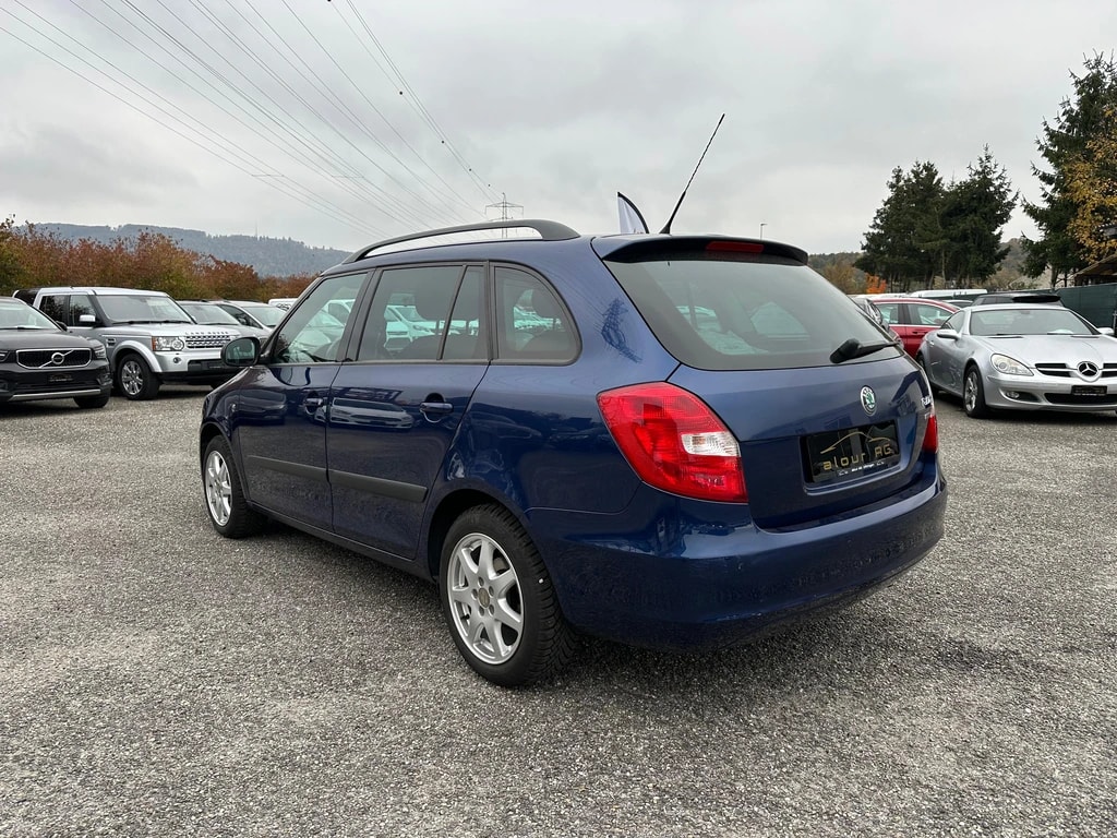 SKODA Fabia 1.2 TSI Classic DSG-image-3