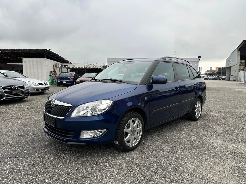 SKODA Fabia 1.2 TSI Classic DSG-image-2