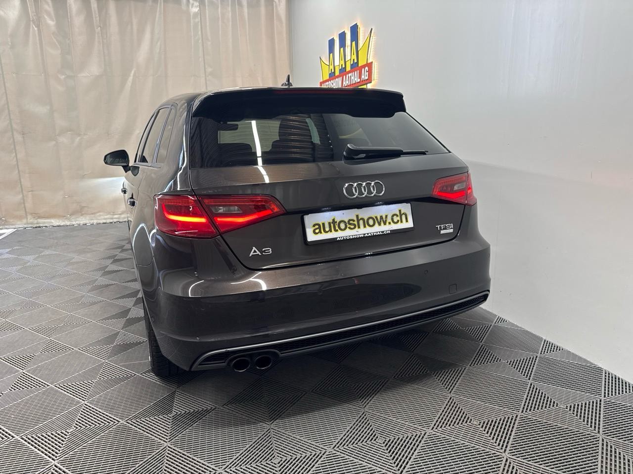 AUDI A3 Sportback 1.4 TFSI Attraction S-tronic-image-10