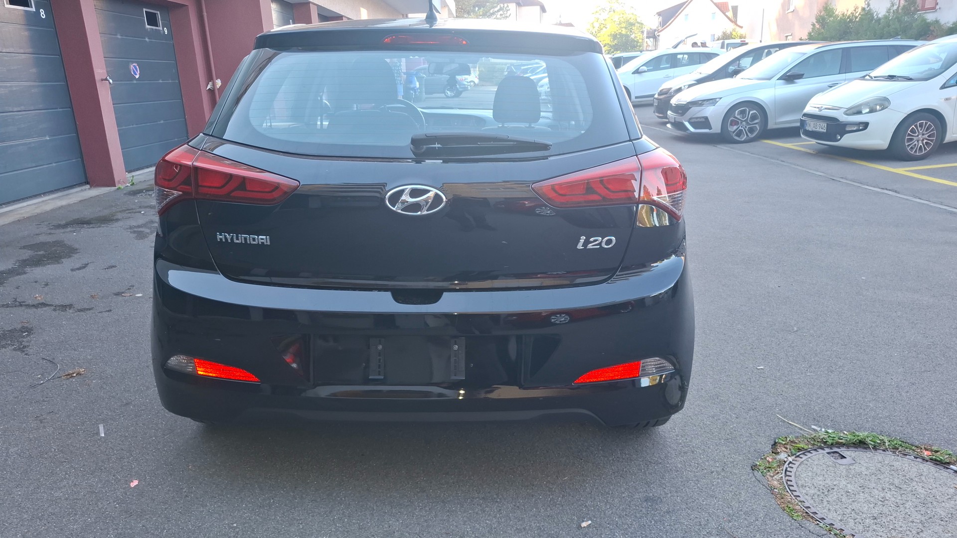 HYUNDAI i20-image-1