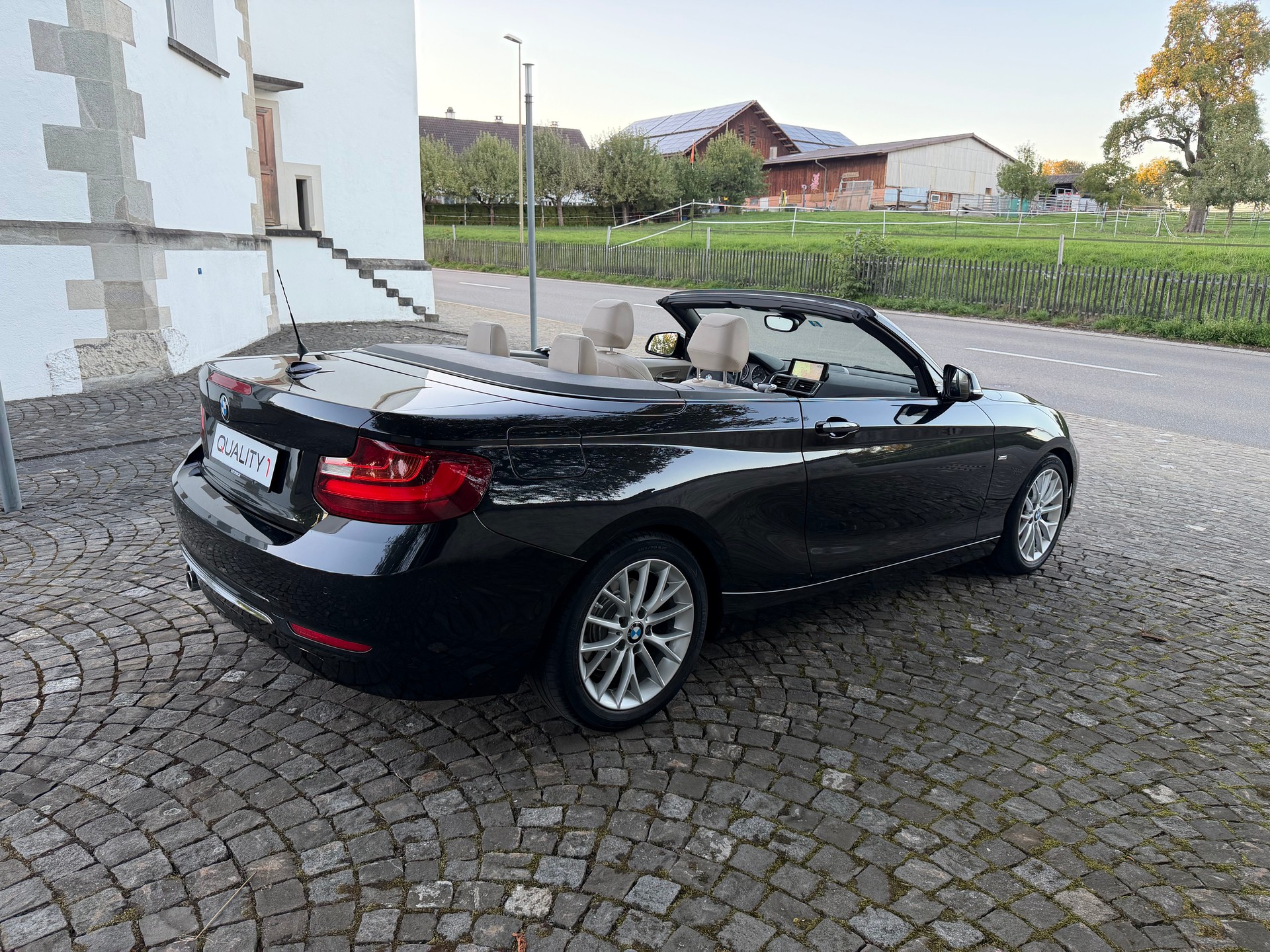 BMW 220d Luxury Line Steptronic / Frisch ab MFK / Service gepflegt bei BMW / 36 Monate Garantie exkl. / Leder / Navi / Xenon-image-4