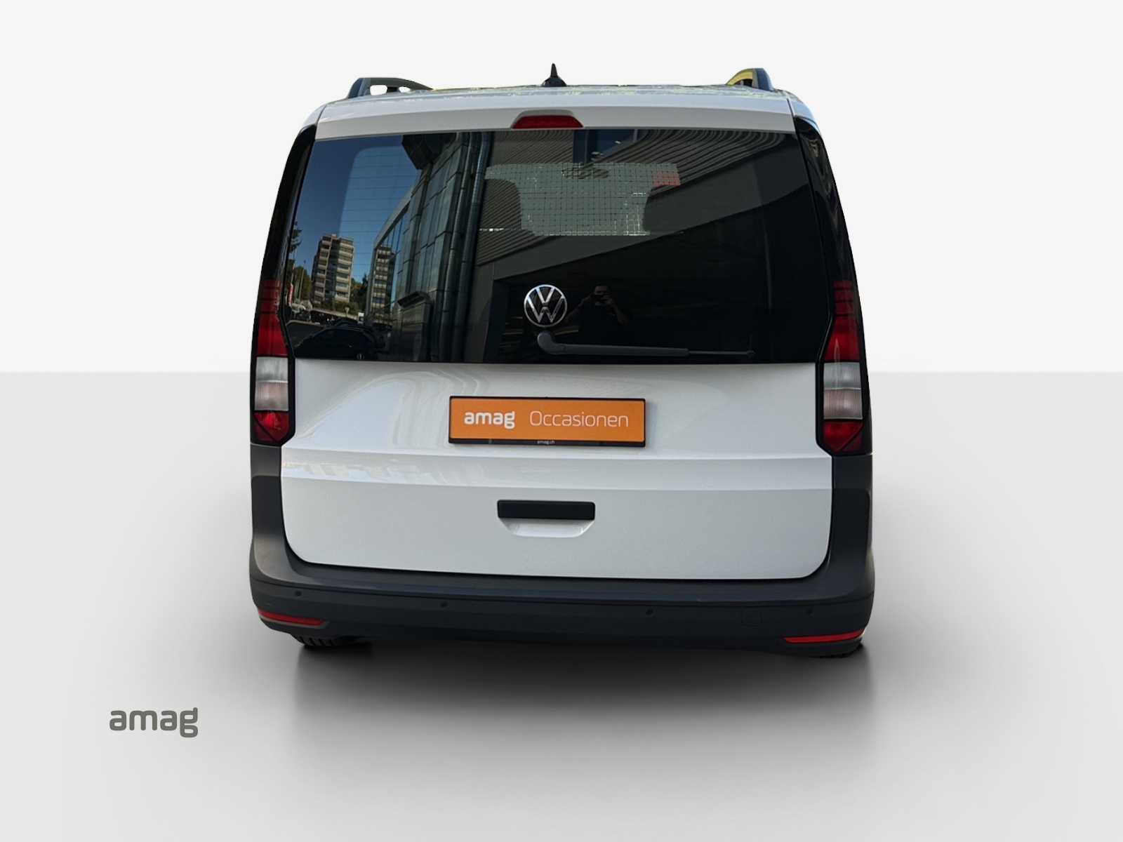 VW Caddy Cargo 2.0TDI Maxi-image-3