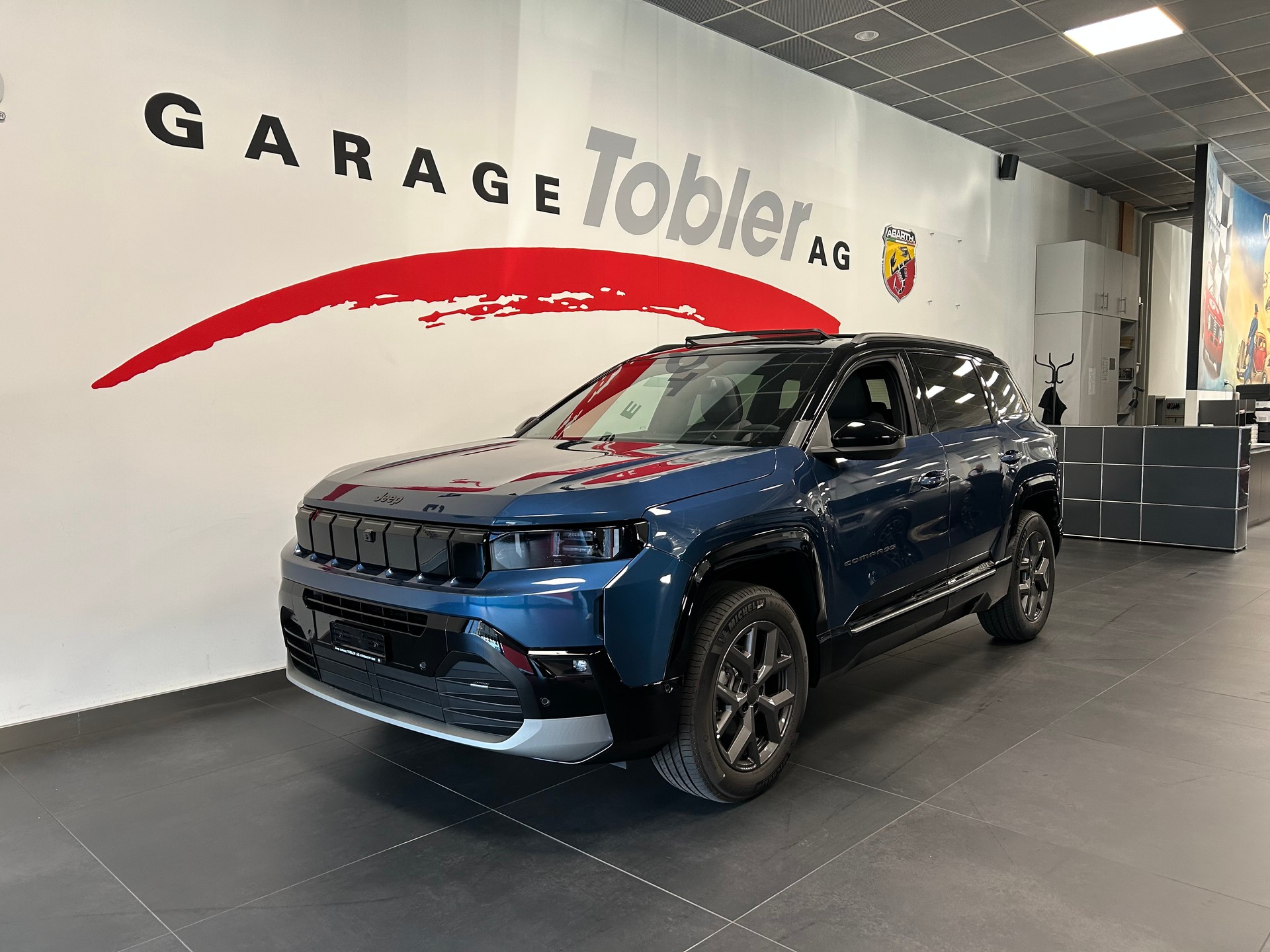 JEEP Compass 1.2 T e-Hybrid First Edition-showroom-element-1