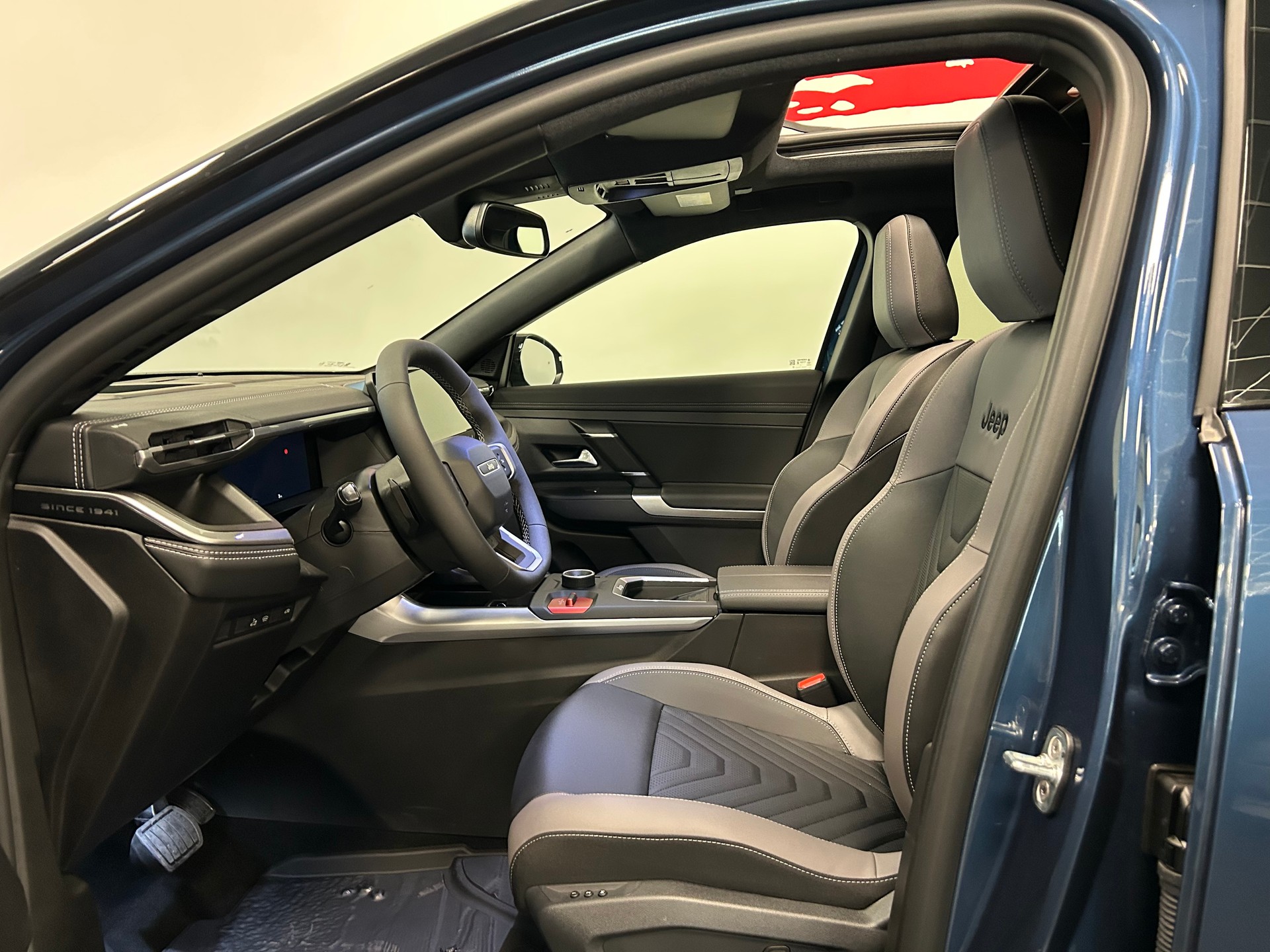 JEEP Compass 1.2 T e-Hybrid First Edition-image-10