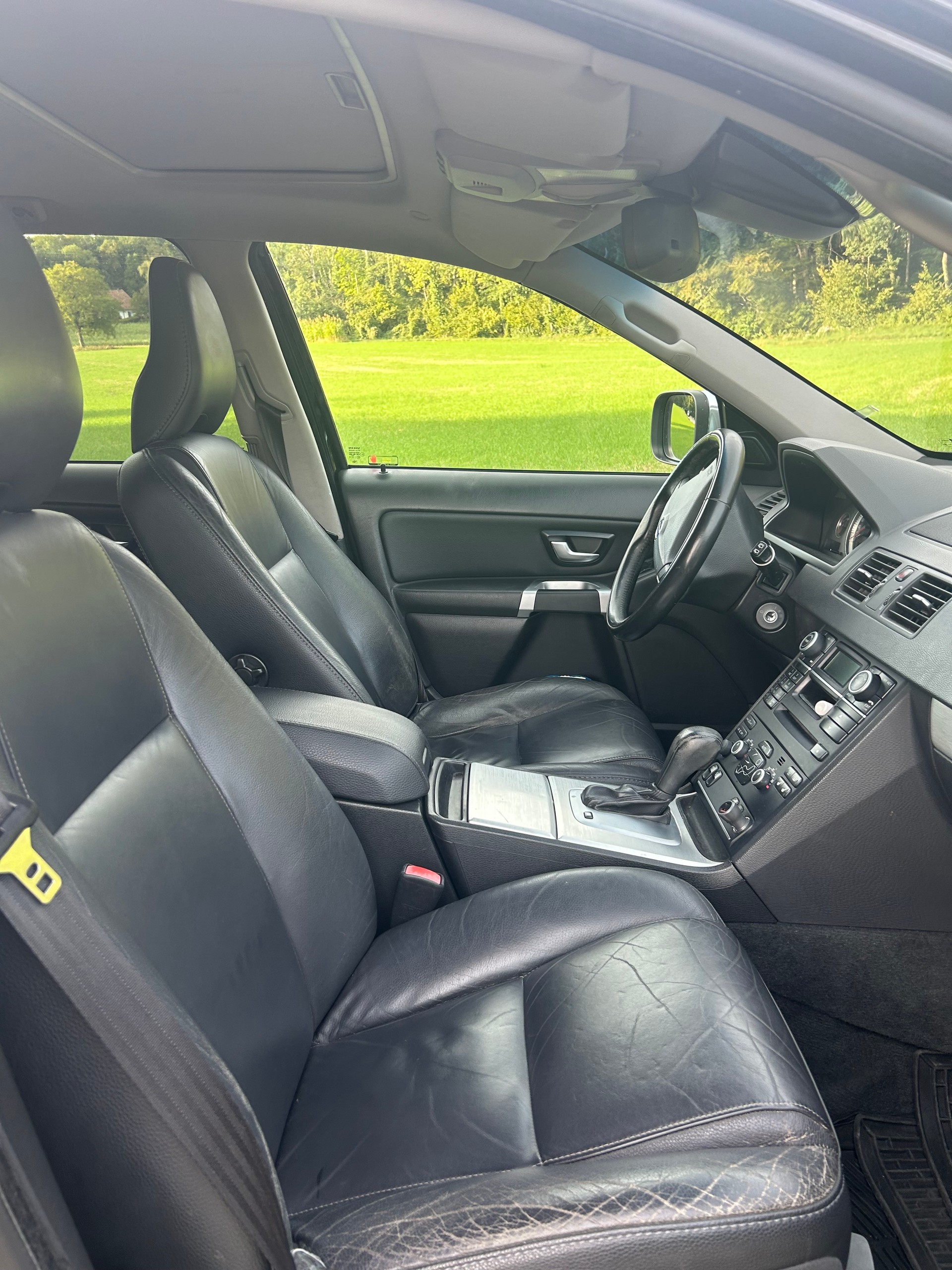 VOLVO 2.4 D5 Husky Ed. 7P. AWD-image-3