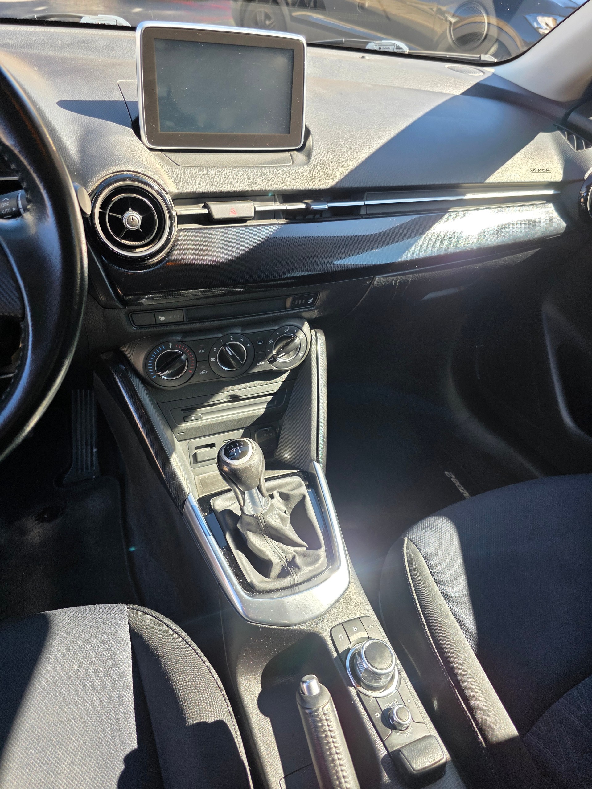MAZDA 2 1.5i 16V Skyactiv-G Ambition Plus-image-7