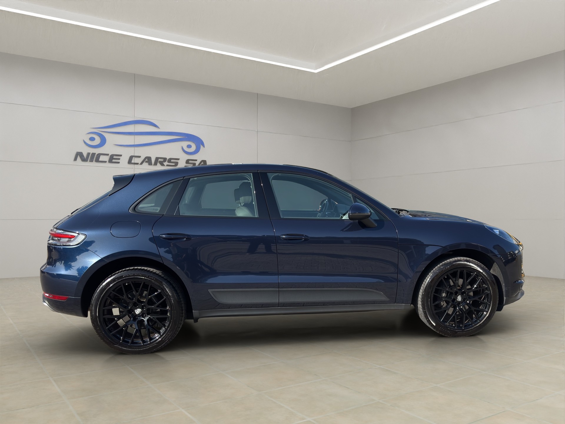 PORSCHE Macan PDK-image-8