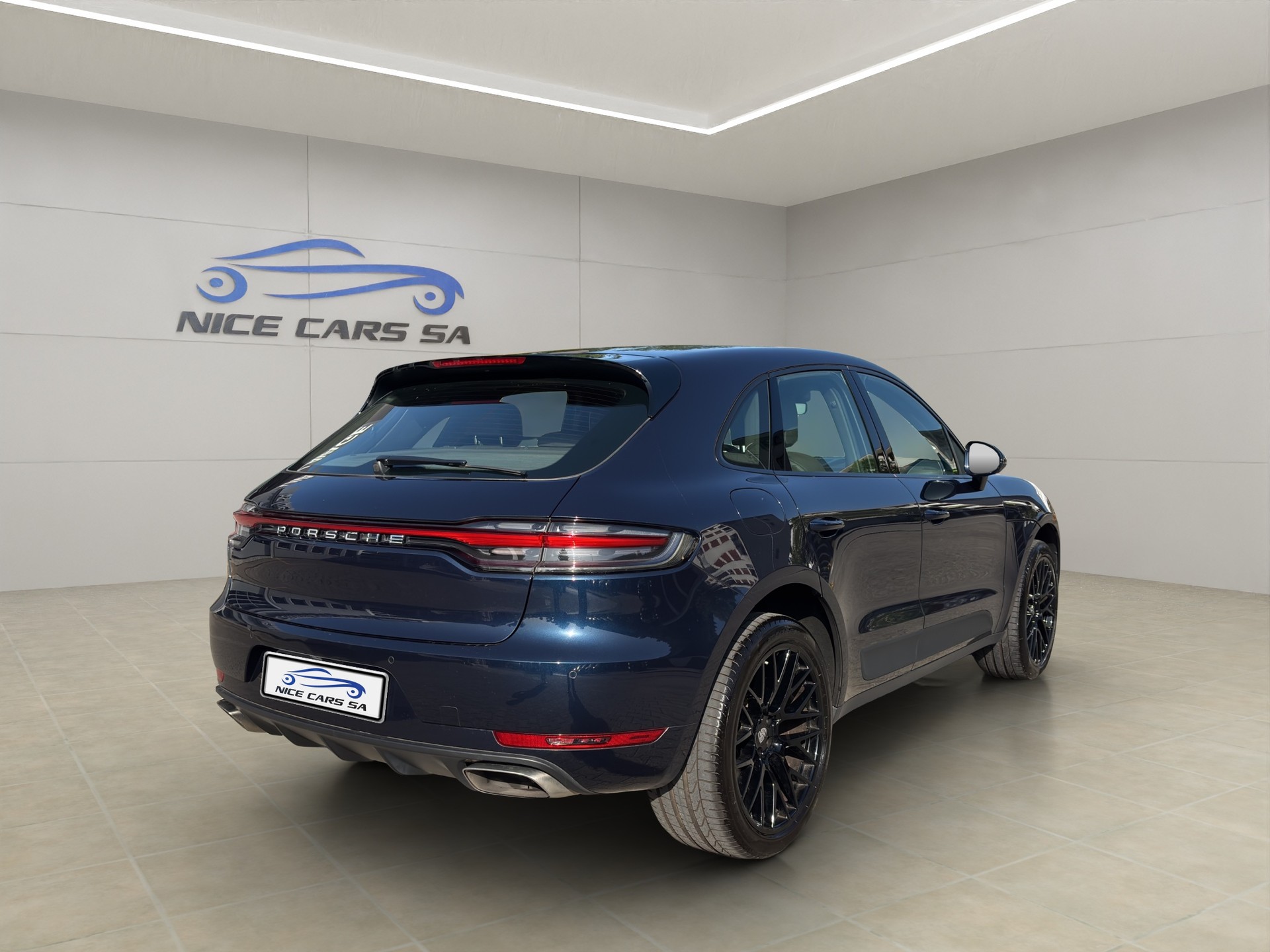 PORSCHE Macan PDK-image-5