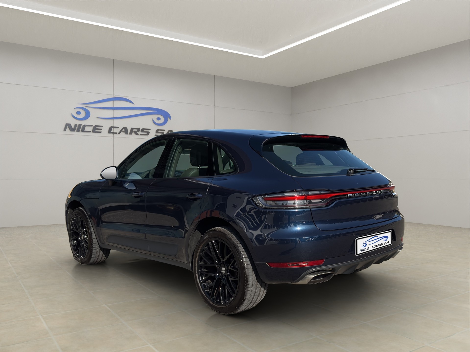 PORSCHE Macan PDK-image-7