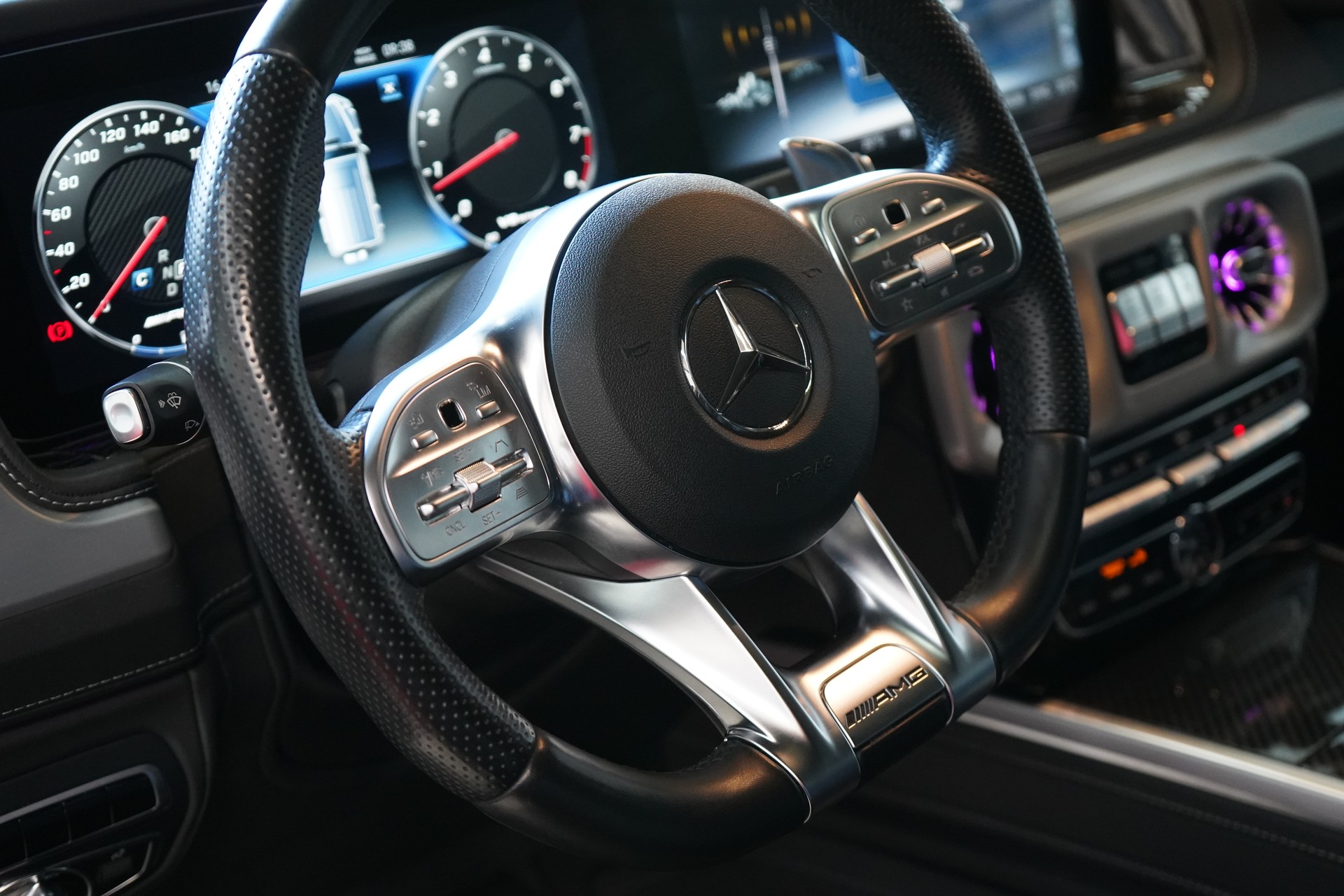 MERCEDES-BENZ G 63 AMG Speedshift Plus G-Tronic-image-15