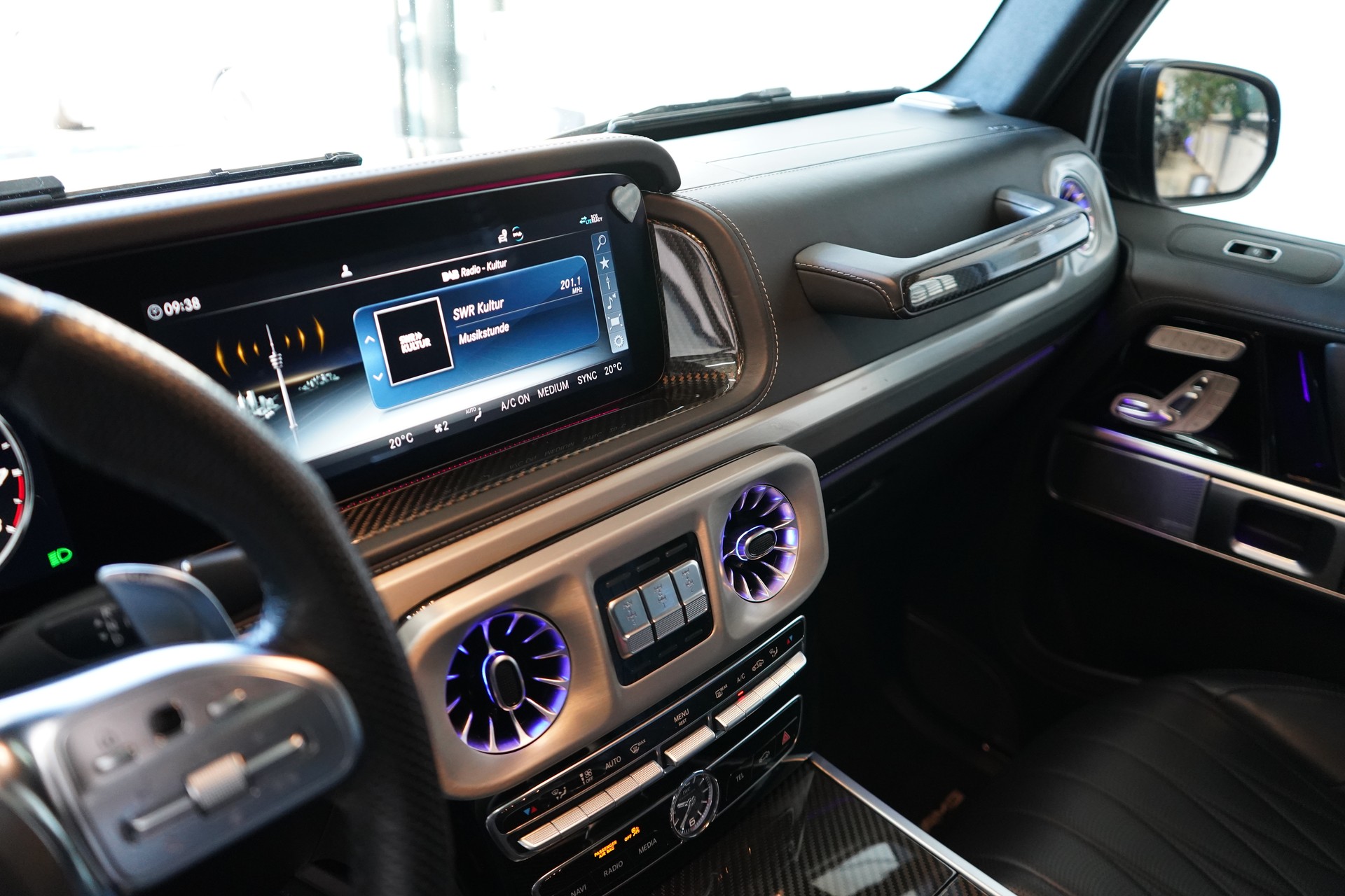 MERCEDES-BENZ G 63 AMG Speedshift Plus G-Tronic-image-16