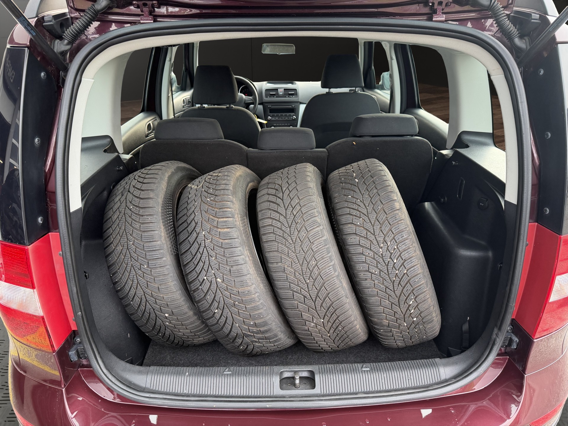 SKODA Yeti 1.8 TSI Active Outdoor 4x4 DSG-image-5