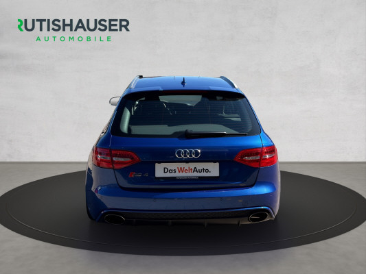 AUDI RS4 Avant 4.2 FSI quattro-image-3