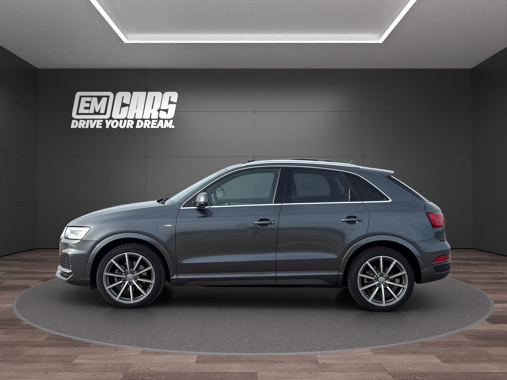 AUDI Q3 2.0 TDI quattro S-tronic-image-2