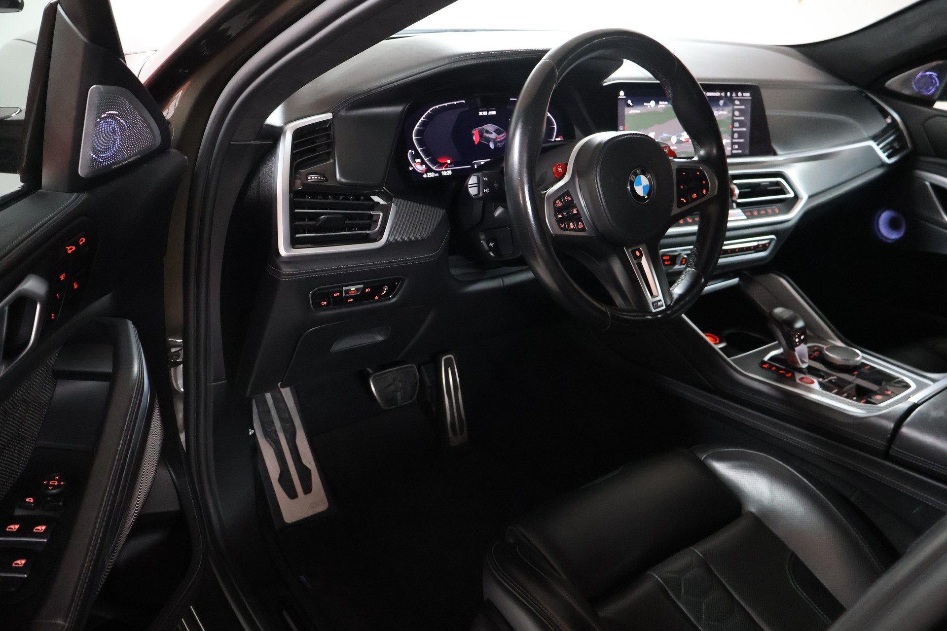BMW X6M Steptronic M Competition-image-7