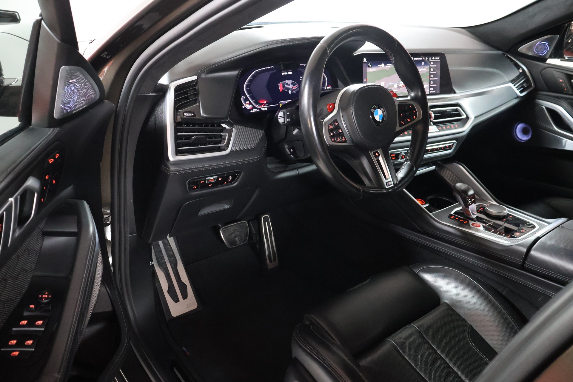 BMW X6M Steptronic M Competition-image-9