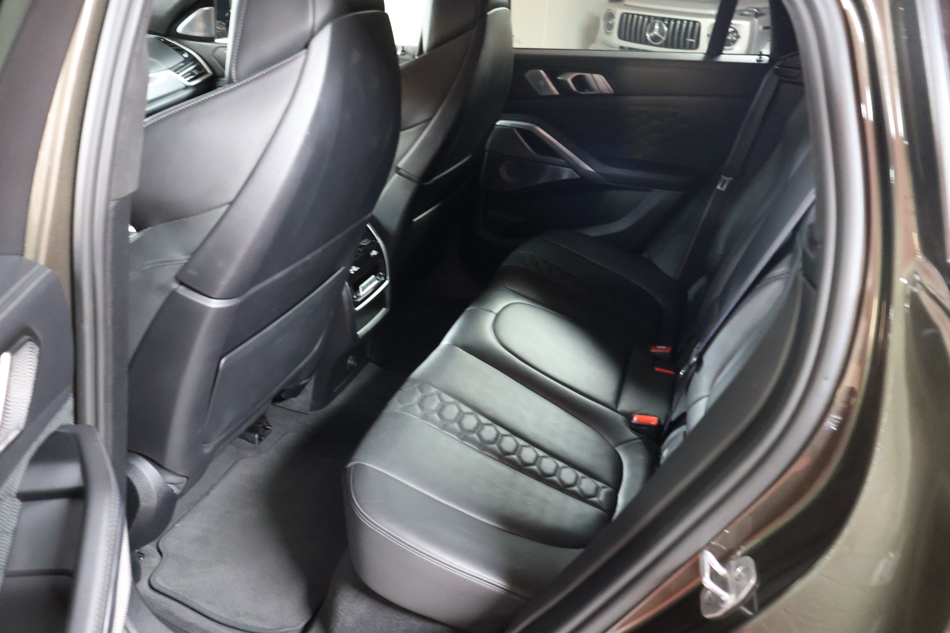 BMW X6M Steptronic M Competition-image-19