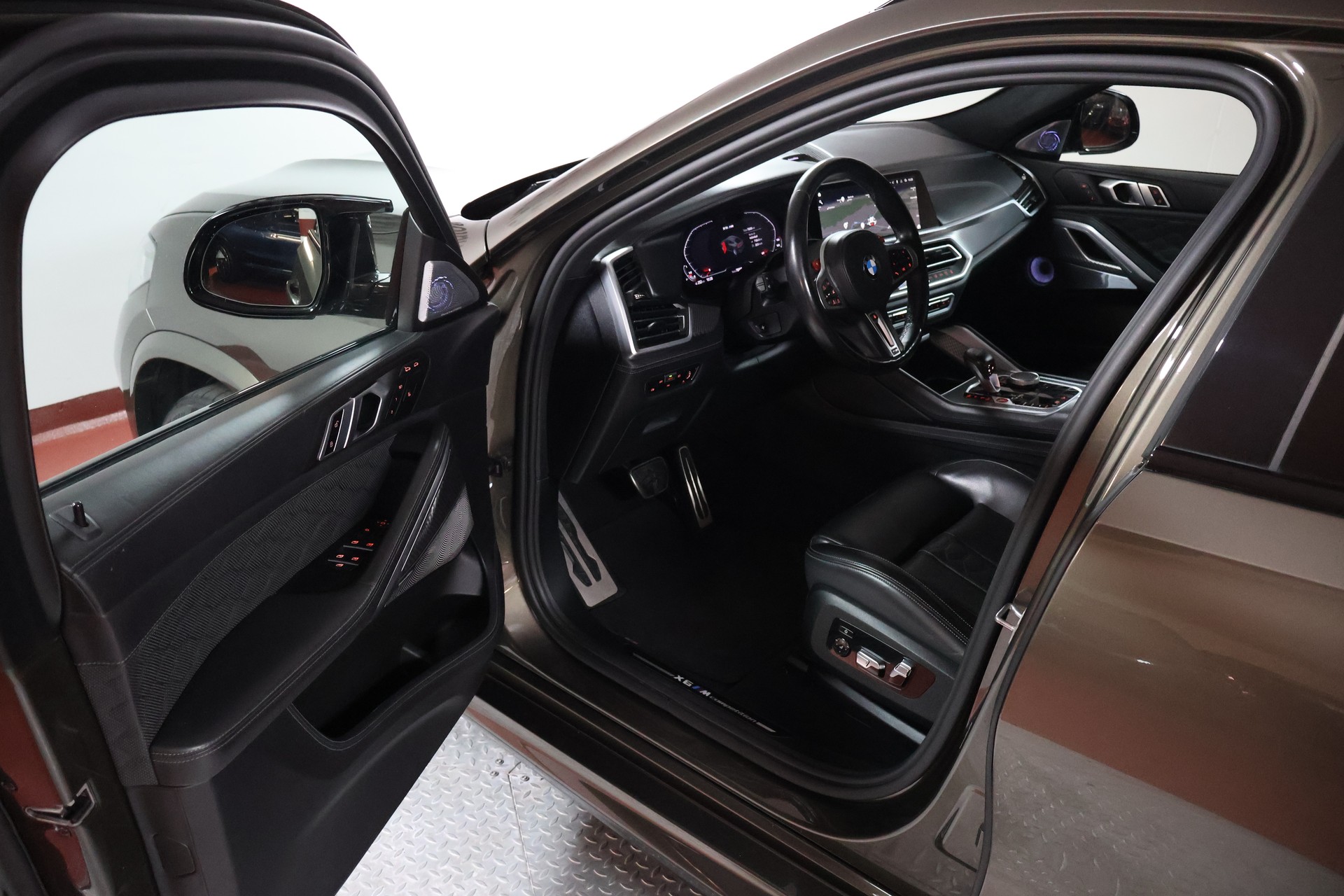 BMW X6M Steptronic M Competition-image-4