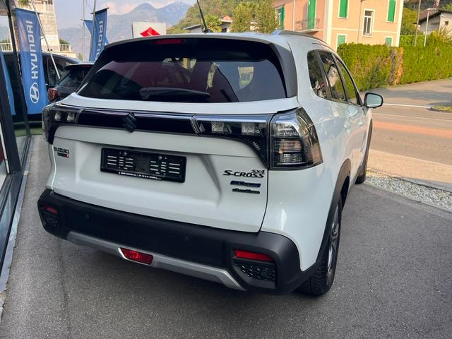 SUZUKI S-Cross 1.4 T Compact Top Hybrid 4x4-image-2