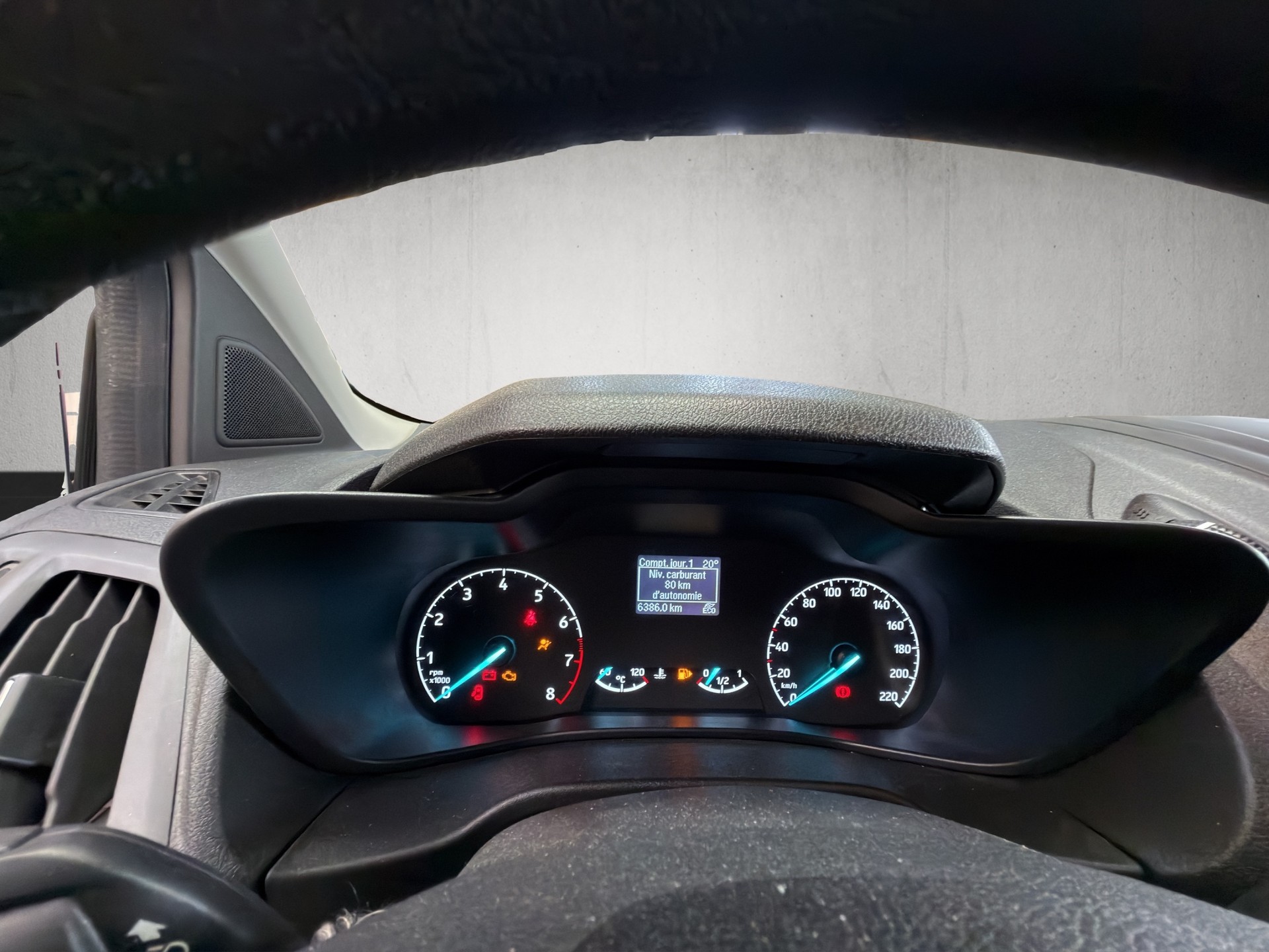 FORD Transit Connect Van T210 1.0 EcoBoost Ambiente-image-9