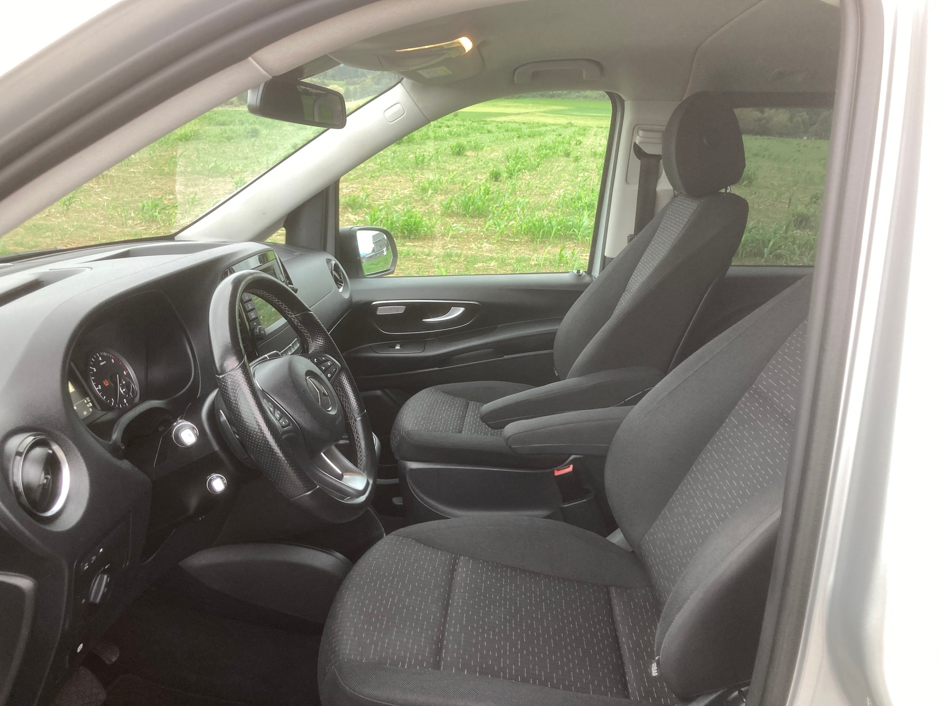 MERCEDES-BENZ Vito 116 CDI Lang Select Family Tourer 4Matic 9G-Tronic mit Anhängerkupplung-image-7