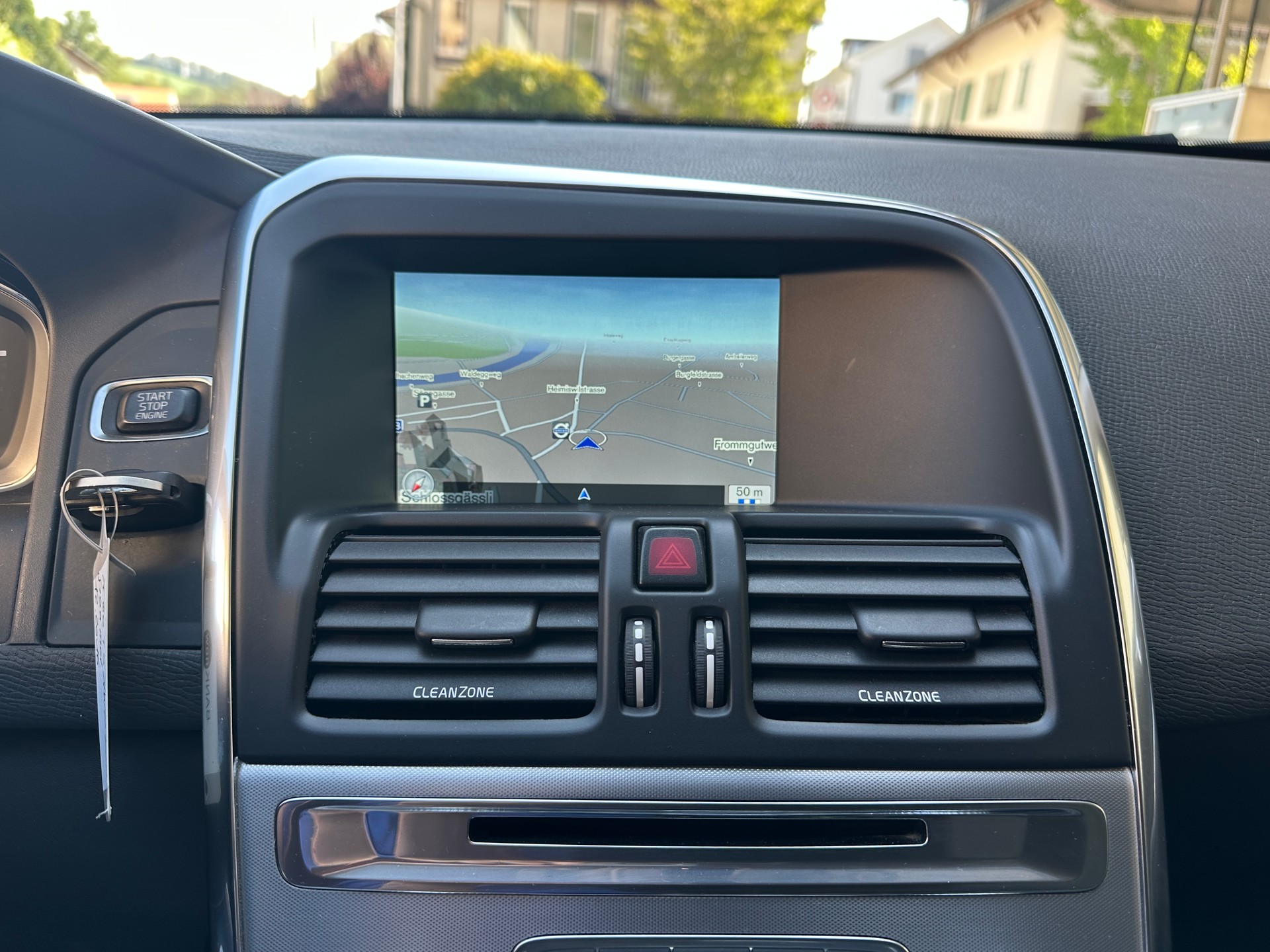 VOLVO XC60 T5 AWD Summum Geartronic-image-9
