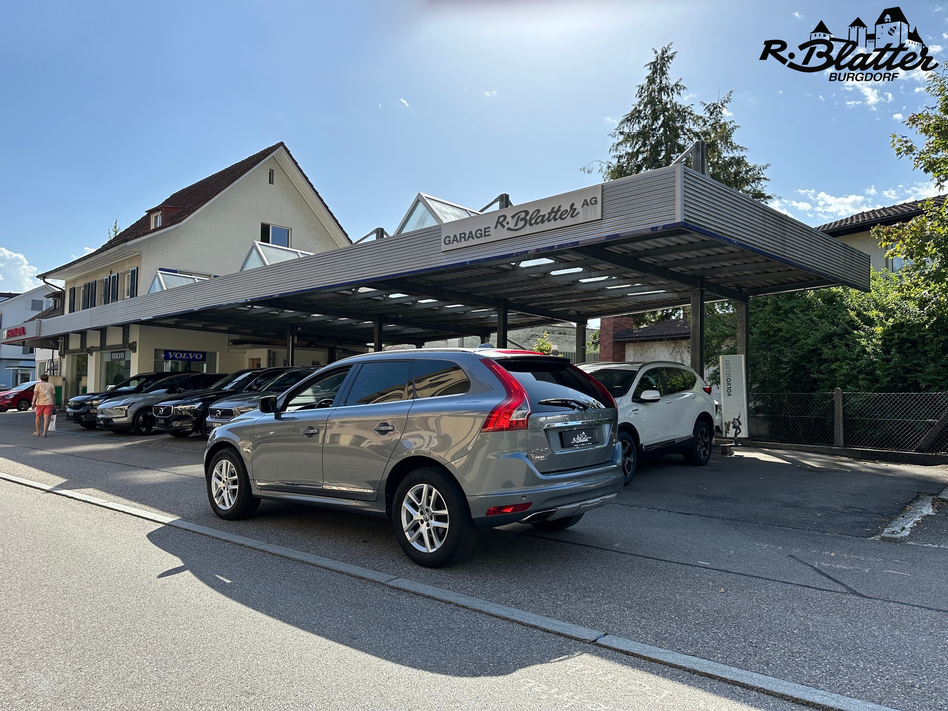VOLVO XC60 T5 AWD Summum Geartronic-showroom-element-3