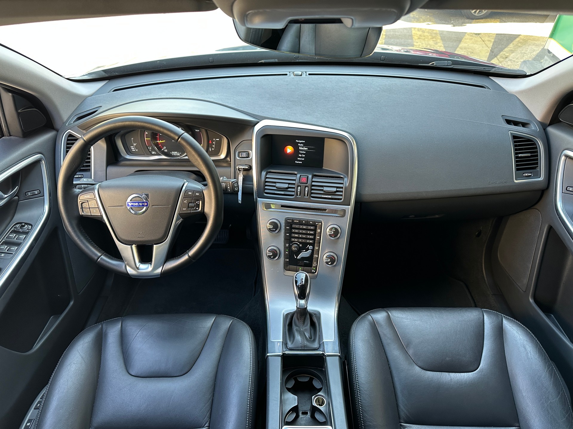 VOLVO XC60 T5 AWD Summum Geartronic-image-7