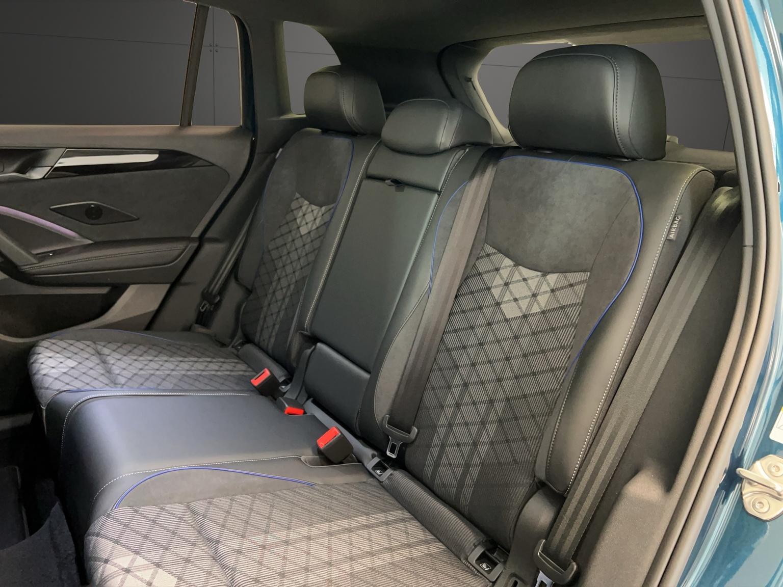 VW Tiguan 2.0 TSI DSG R-Line 4Motion-image-8
