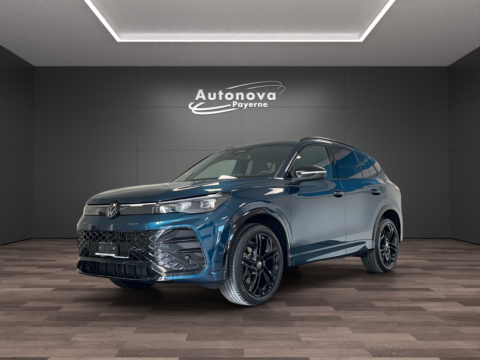 VW Tiguan 2.0 TSI DSG R-Line 4Motion-image-0