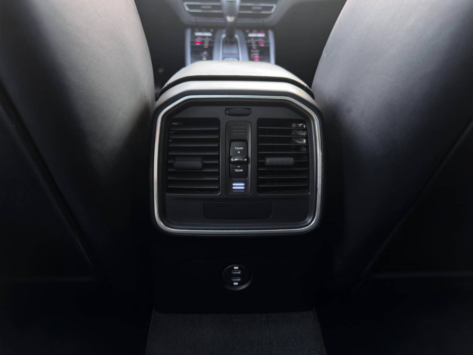PORSCHE Macan T-image-23