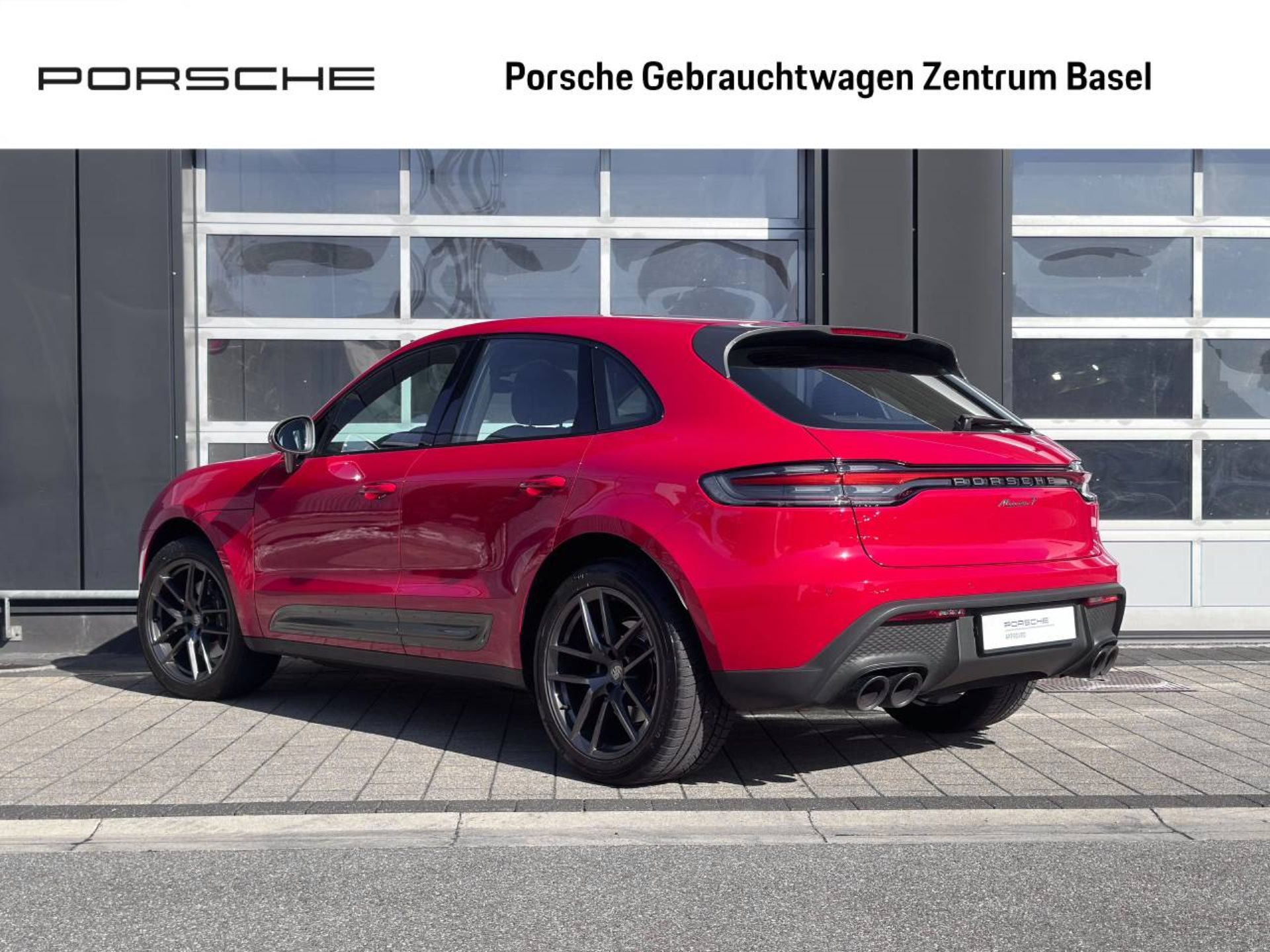 PORSCHE Macan T-image-2