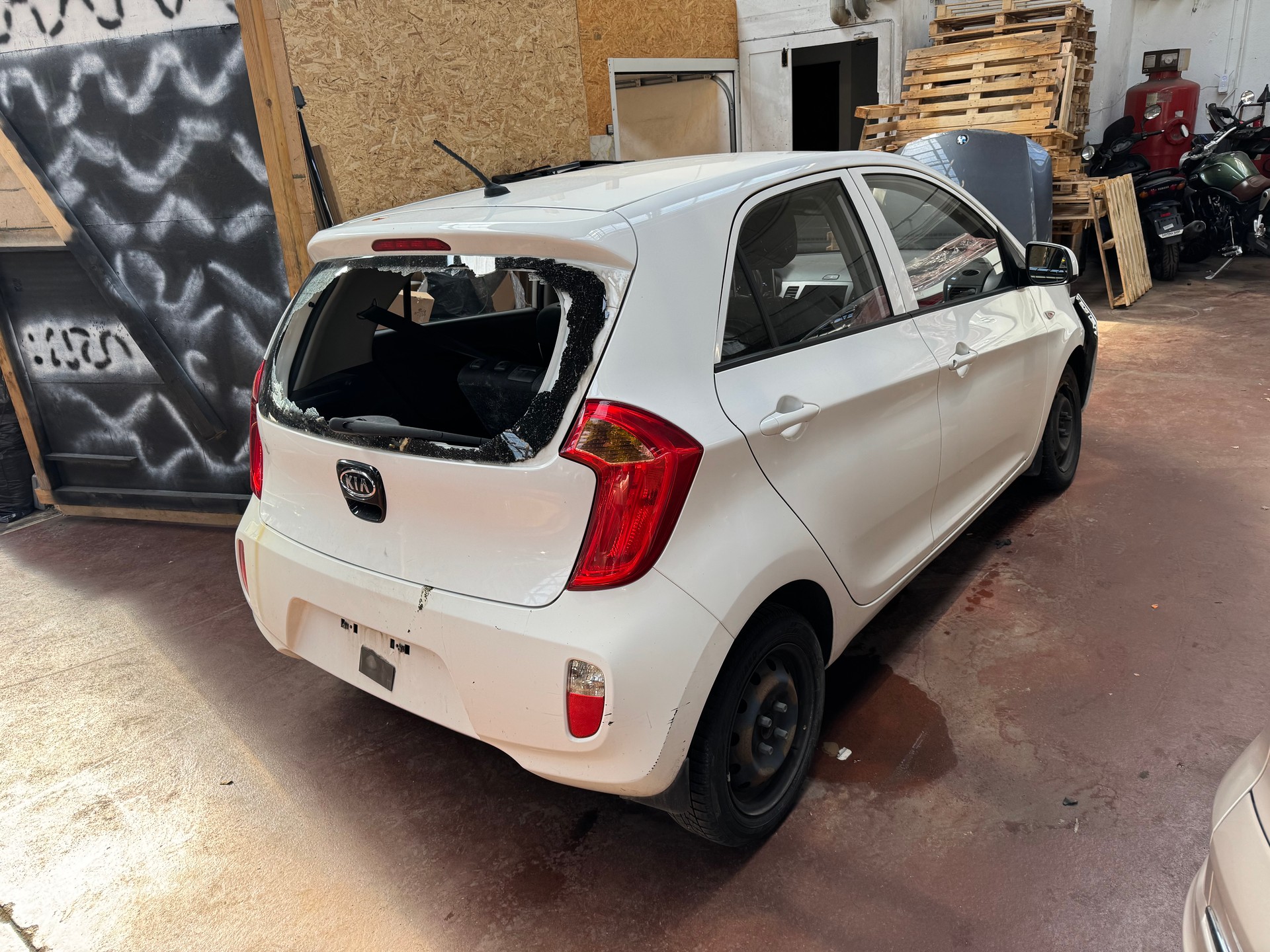 KIA Picanto 1.0 CVVT Trend-image-9