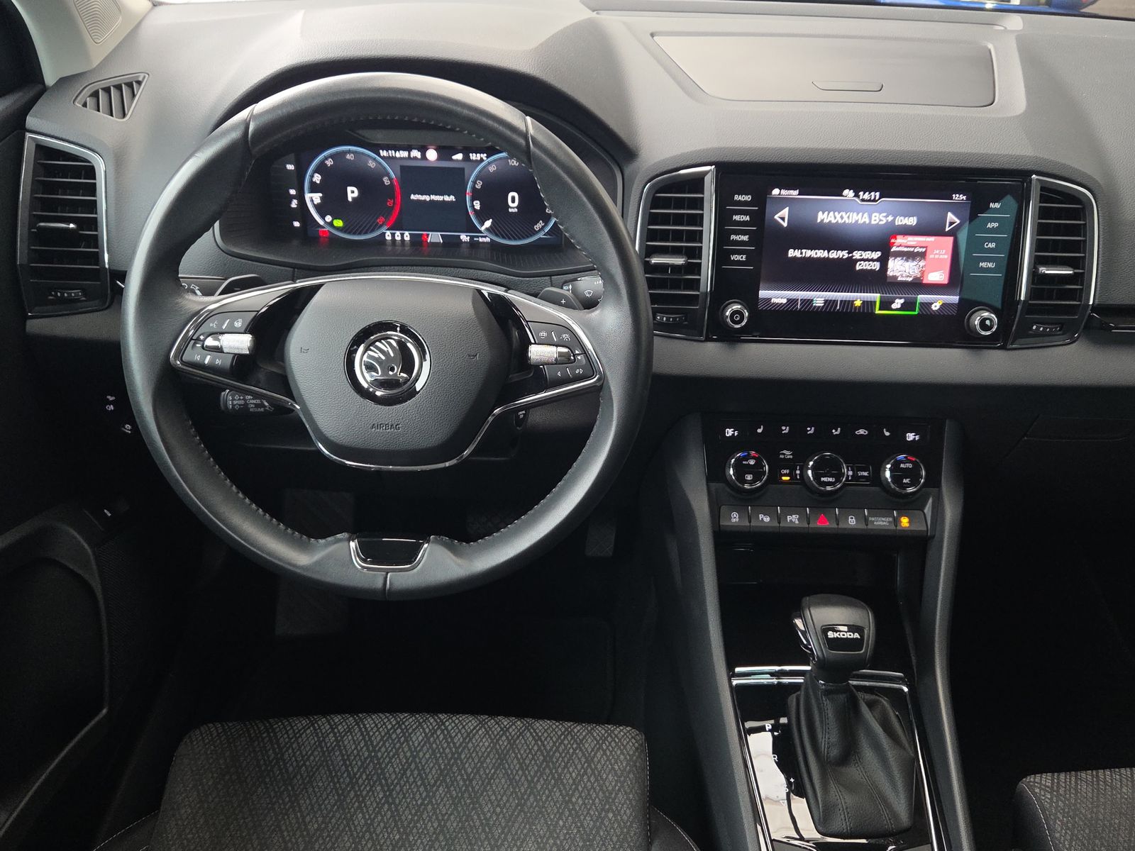 SKODA Karoq 1.5 TSI Style DSG-image-6