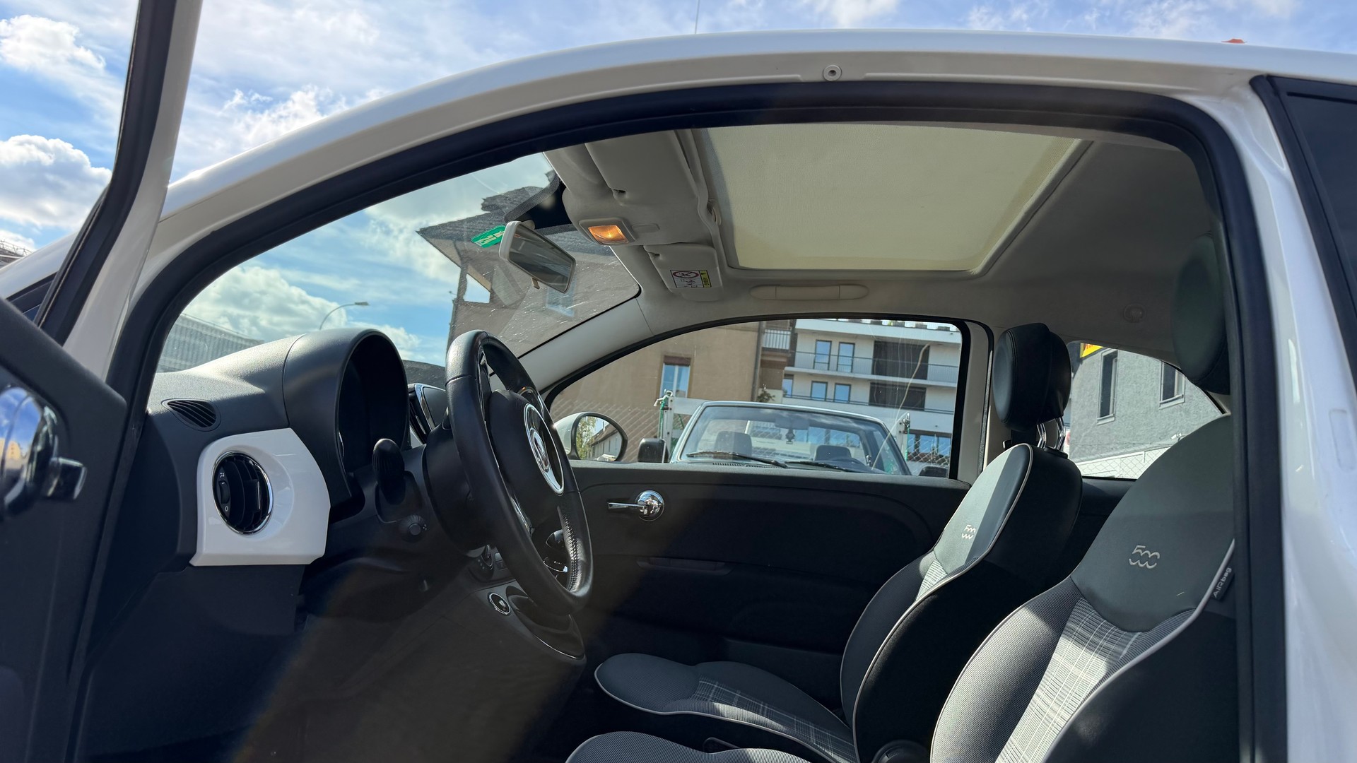 FIAT 500 0.9 Twinair Turbo Lounge-image-9