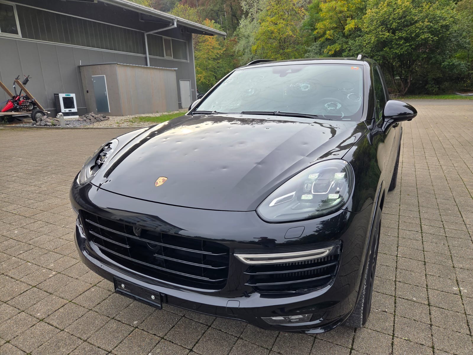 Car photo