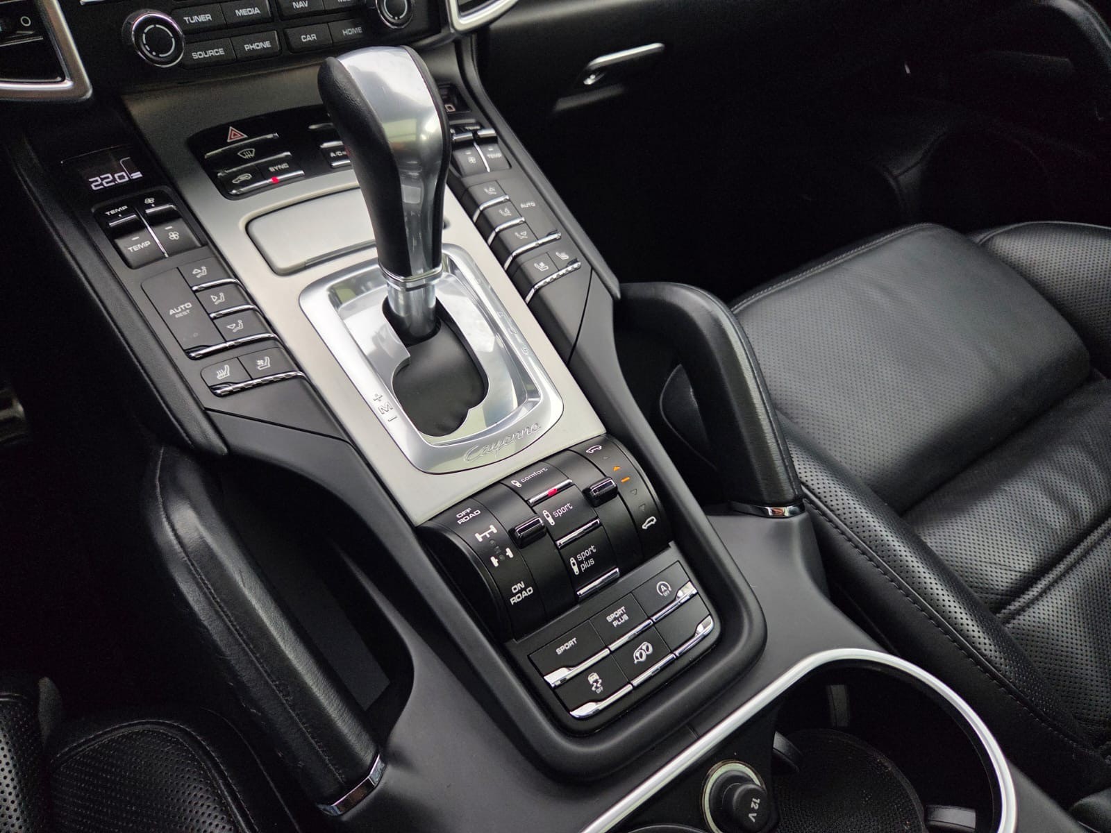 PORSCHE Cayenne GTS-image-14
