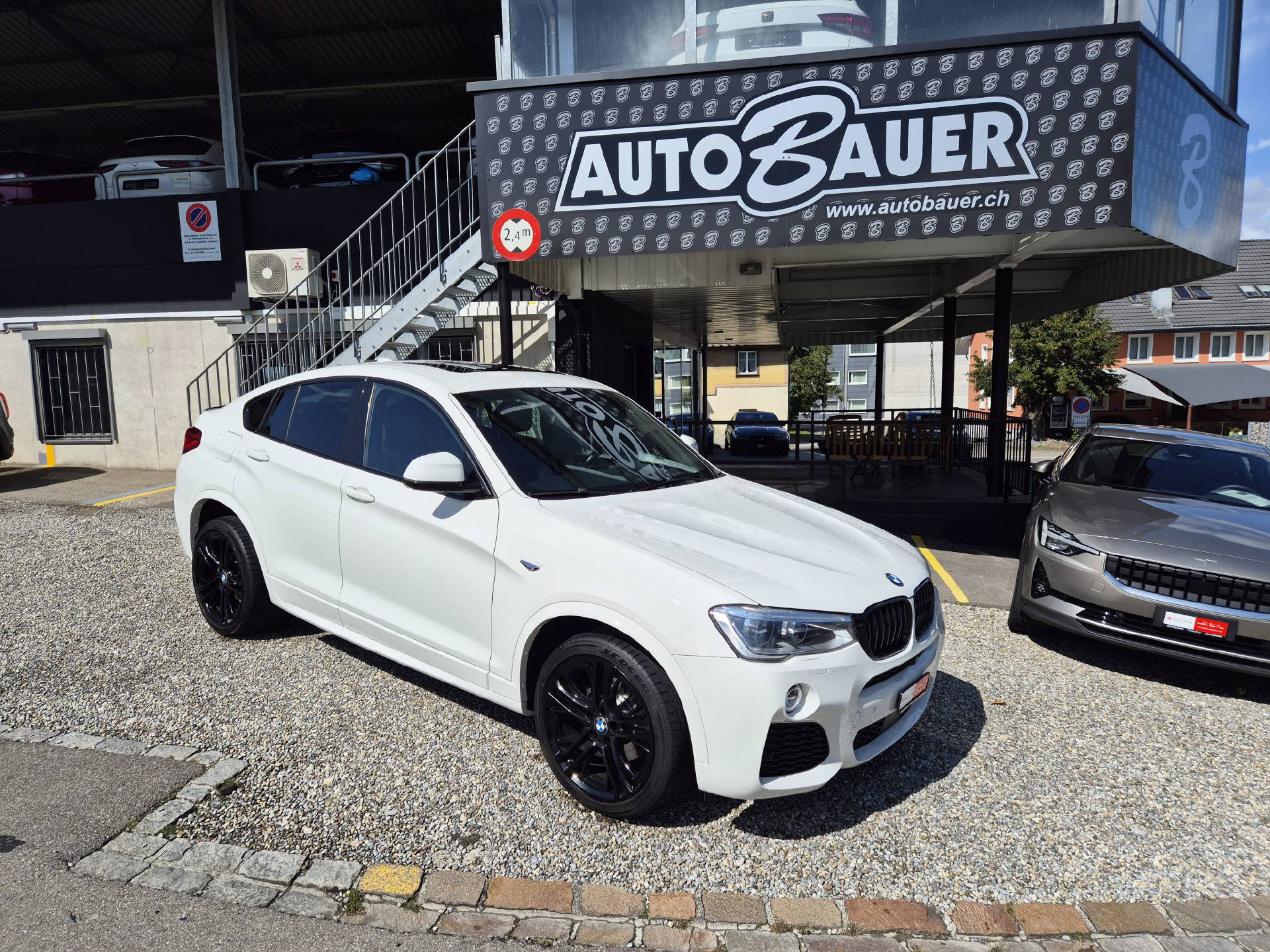 Car photo