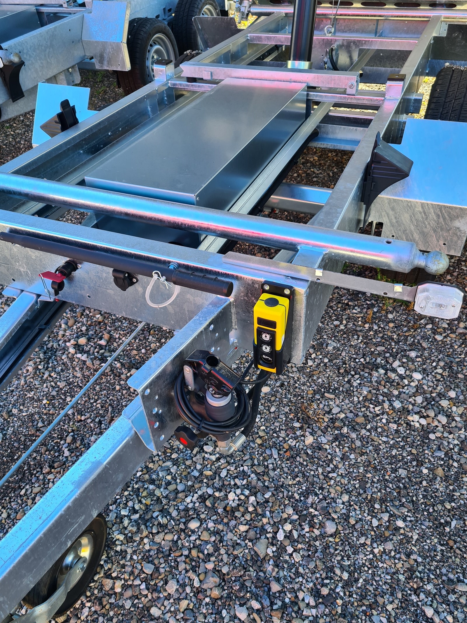 HUMBAUR DMS HTK 2700.27 3-Seitenkipper Alu-image-3