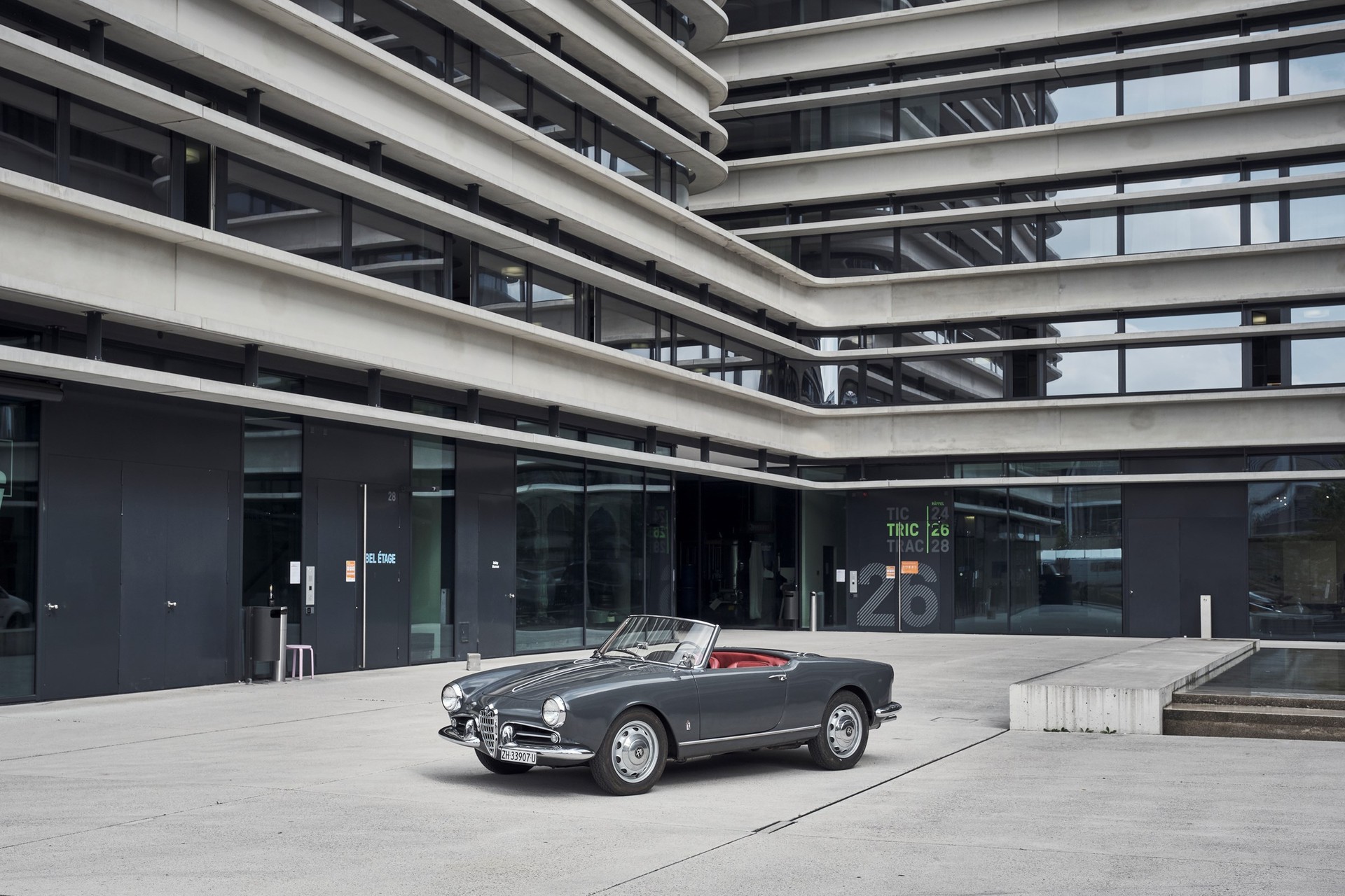 ALFA ROMEO GIULIETTA Spider-image-3