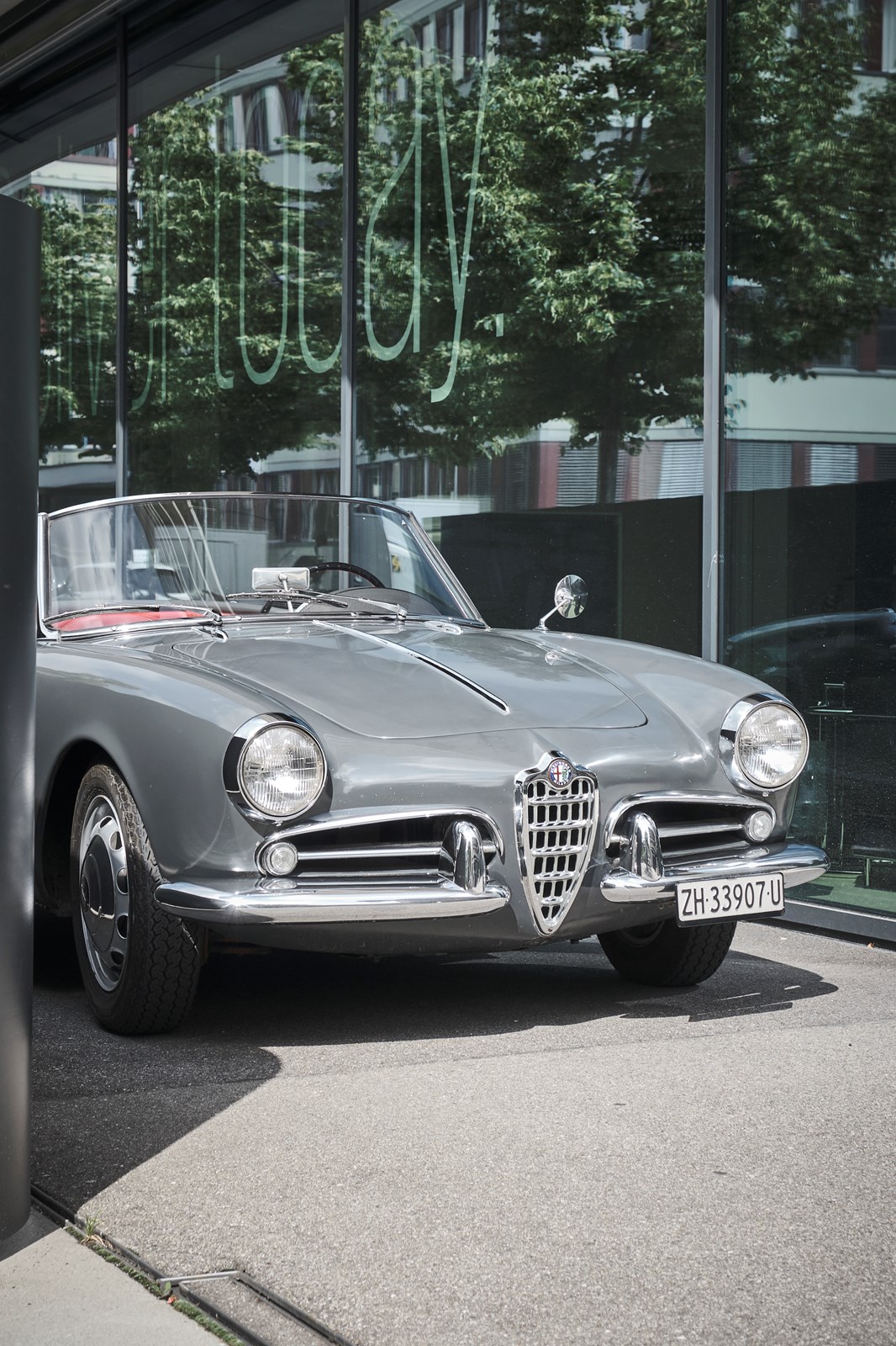 ALFA ROMEO GIULIETTA Spider-image-2