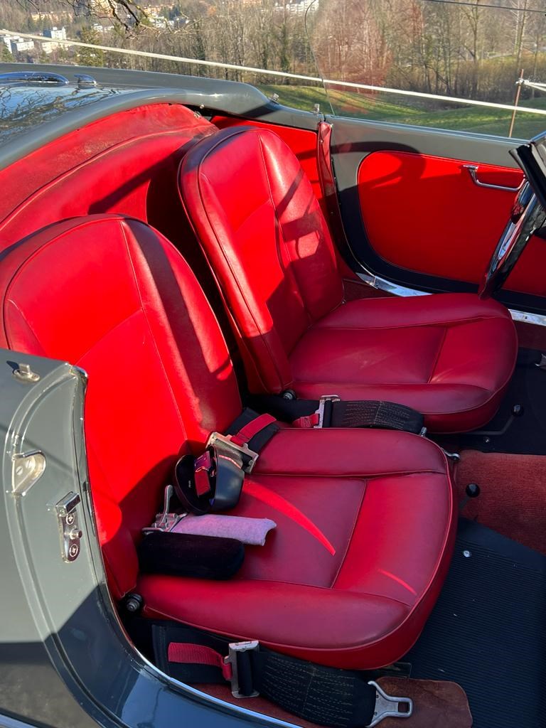 ALFA ROMEO GIULIETTA Spider-image-6