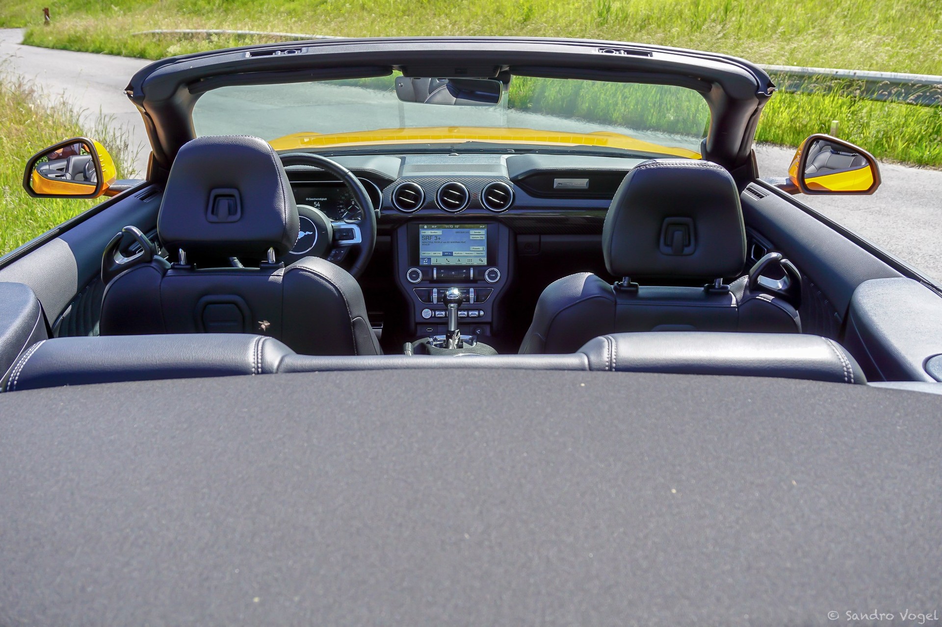 FORD Mustang Convertible 5.0 V8 GT Automat-image-13