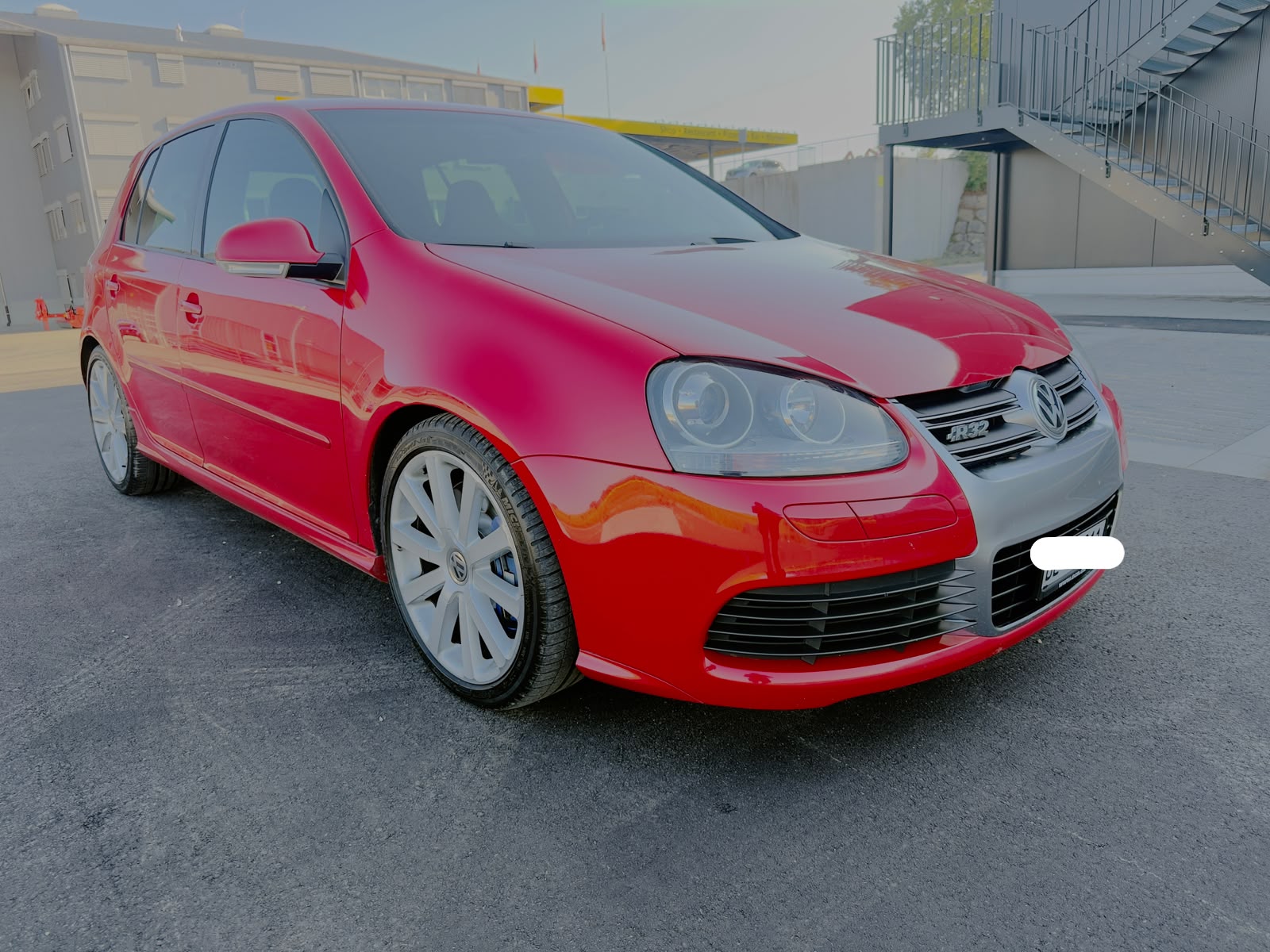 VW Golf R32 4Motion-image-3