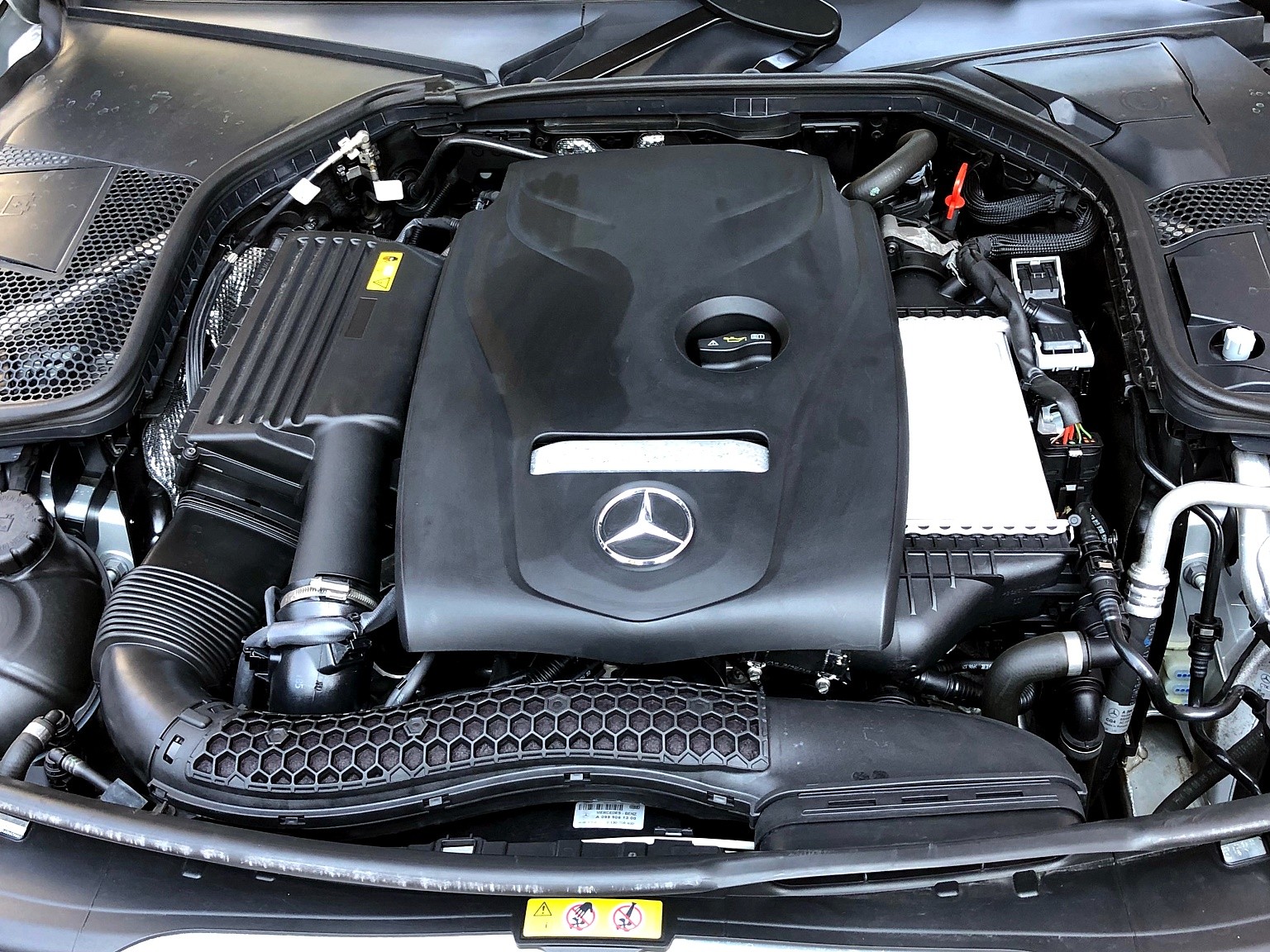 MERCEDES-BENZ C 180 Avantgarde 9G-Tronic-image-7