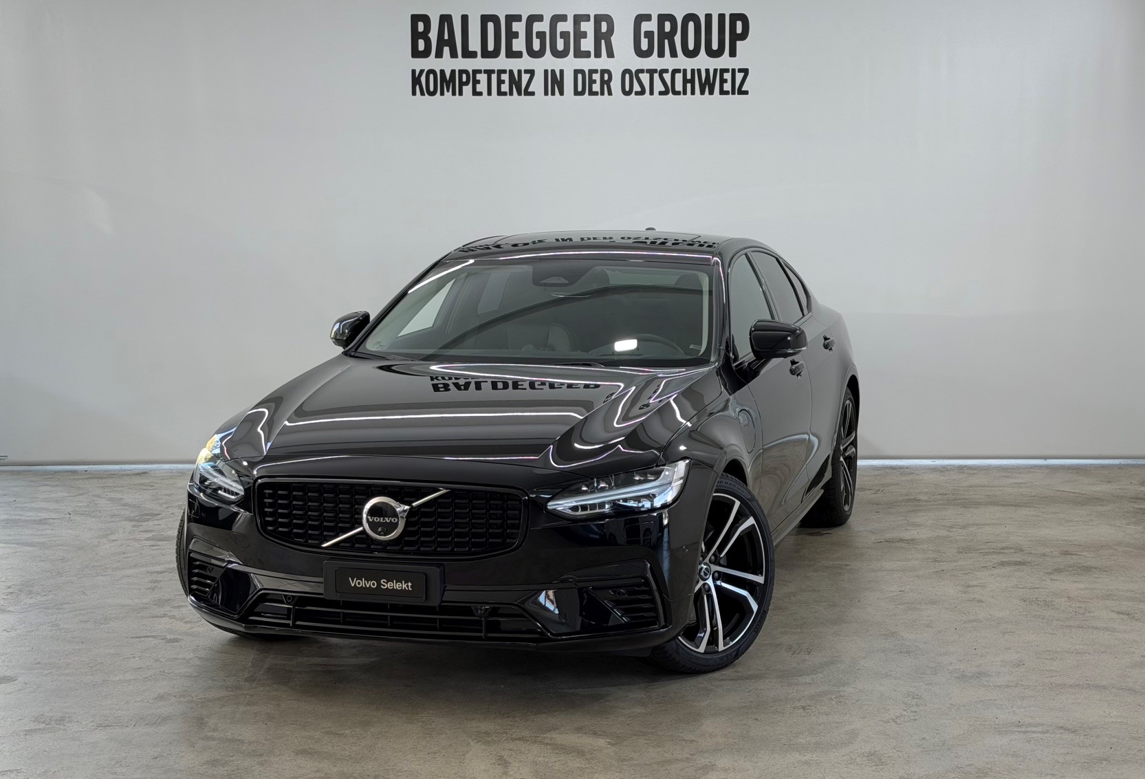 VOLVO S90 2.0 T8 TE Ultimate Dark eA-image-0