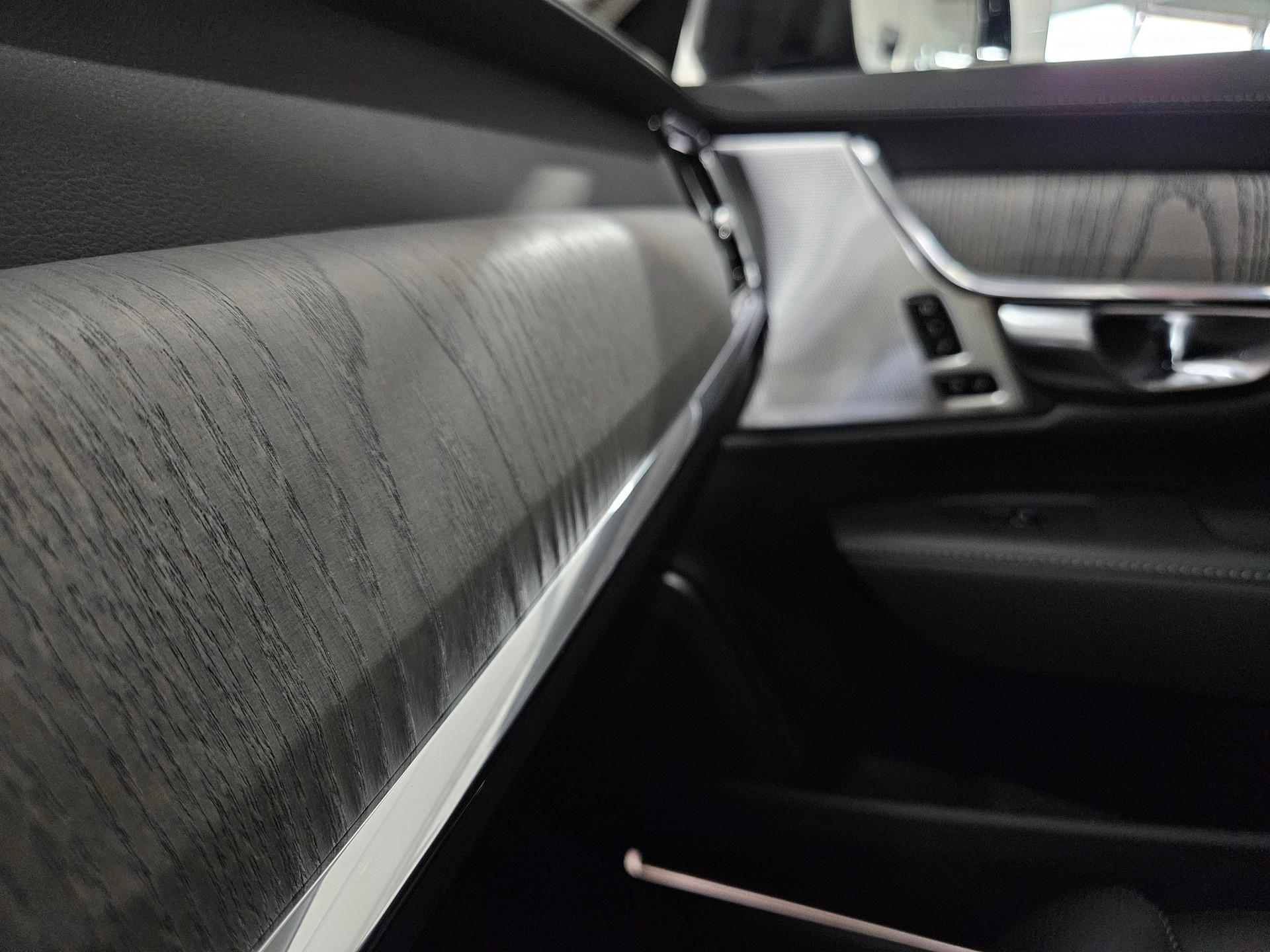 VOLVO S90 2.0 T8 TE Ultimate Dark eA-image-13