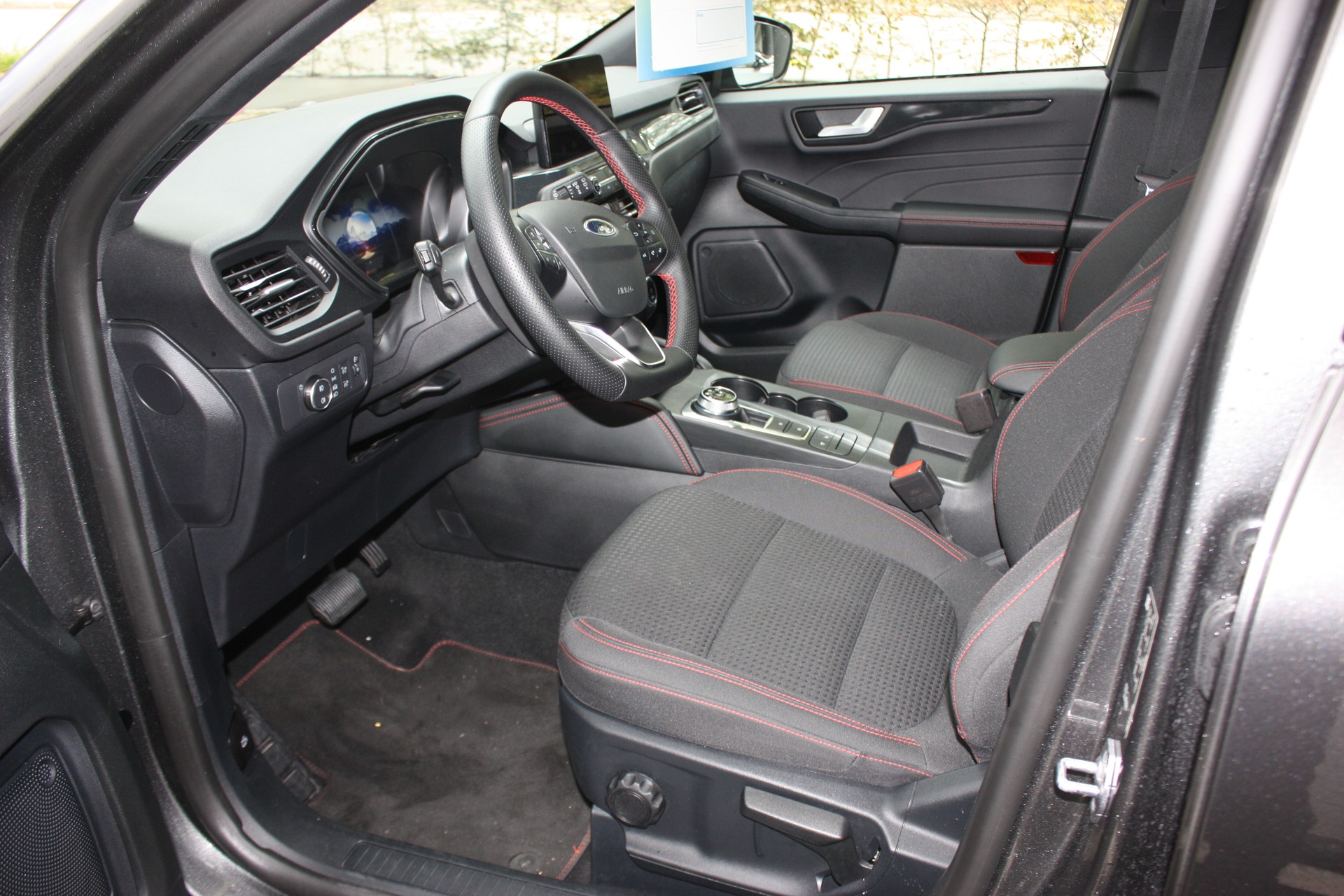 FORD Kuga 2.5 FHEV ST-Line 4WD-image-5