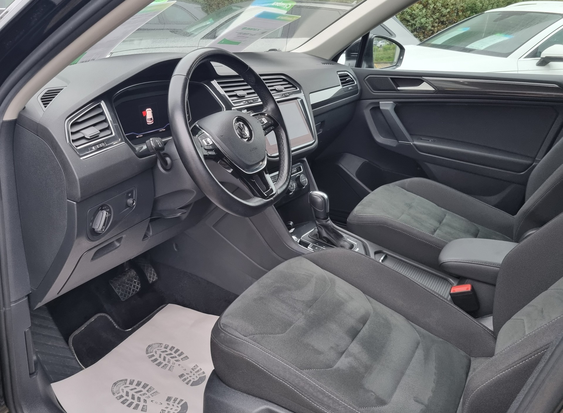 VW Tiguan Allspace XL Extra. Lange 2.0 TDI SCR Highline 4Motion DSG-image-10