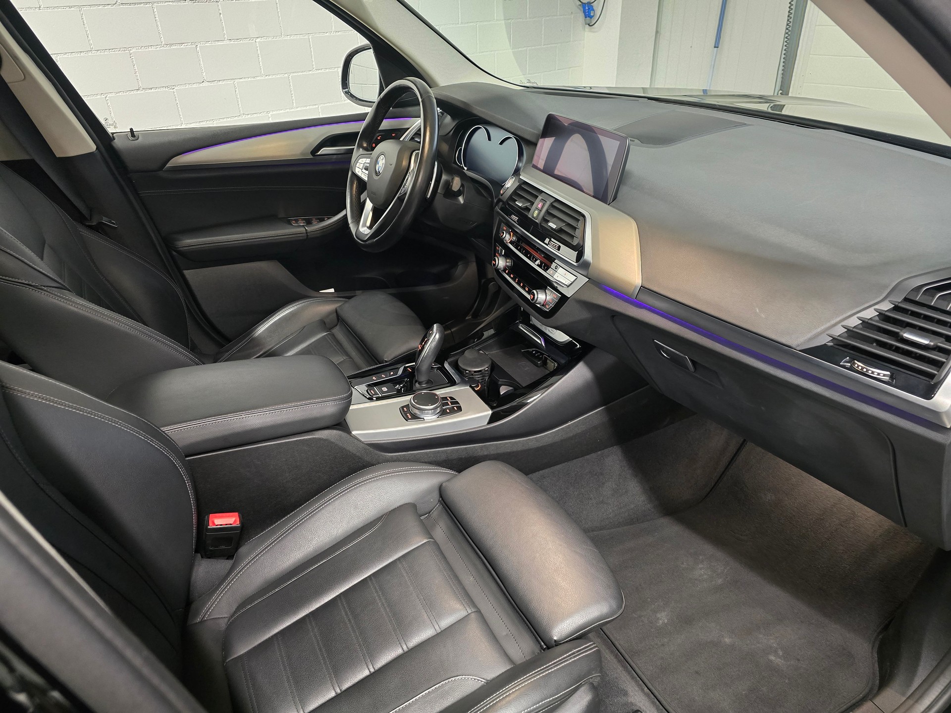 BMW X3 xDrive 20d Individual xLine Steptronic-image-17
